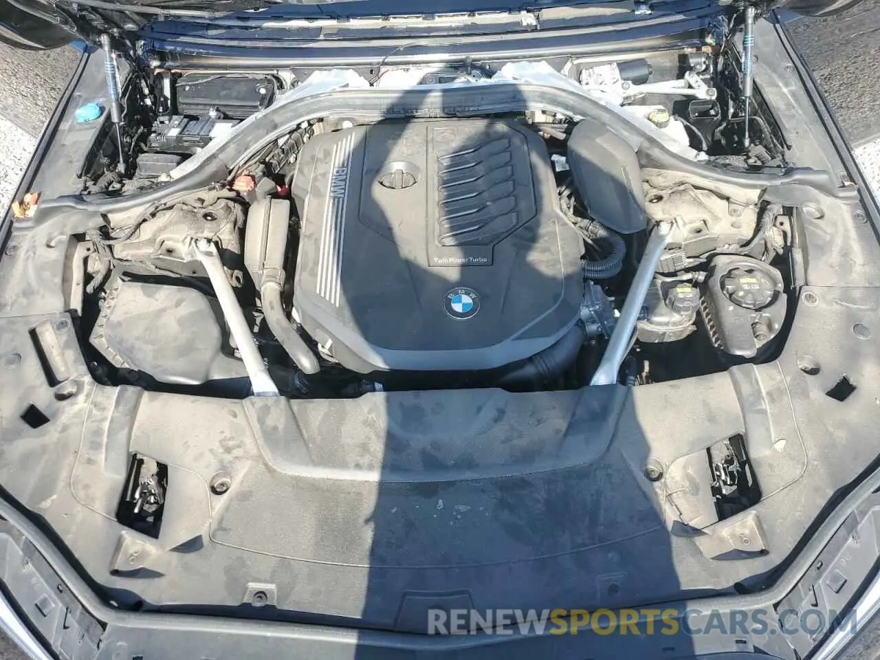 11 Photograph of a damaged car WBA7T2C06NCH89483 BMW 7 SERIES 2022