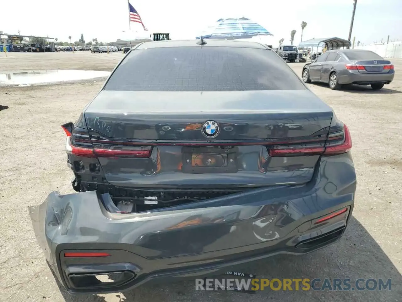 6 Photograph of a damaged car WBA7T2C09NCJ17186 BMW 7 SERIES 2022