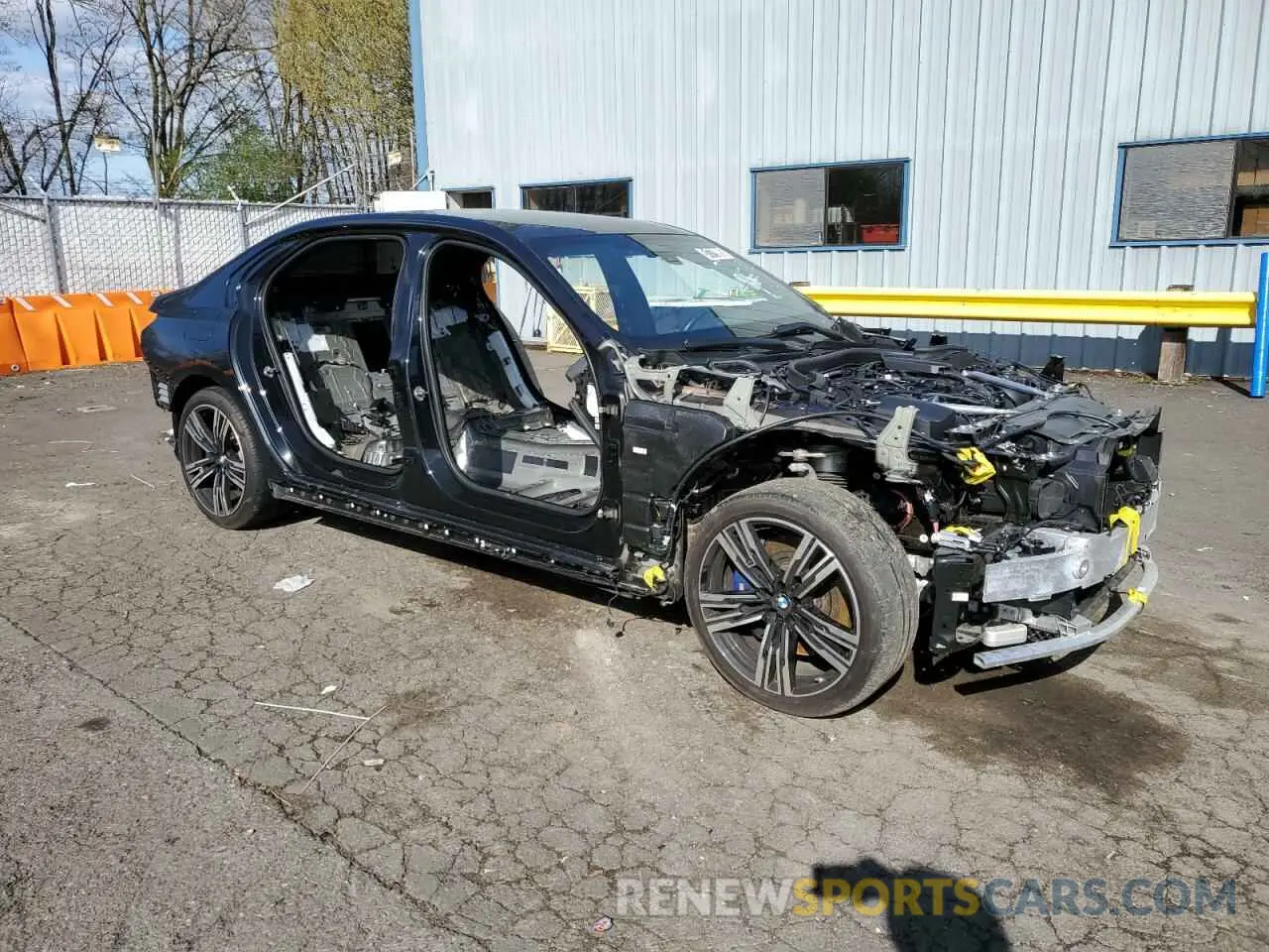 4 Фотография поврежденного автомобиля WBA23EH09RCR07226 BMW 7 SERIES 2024