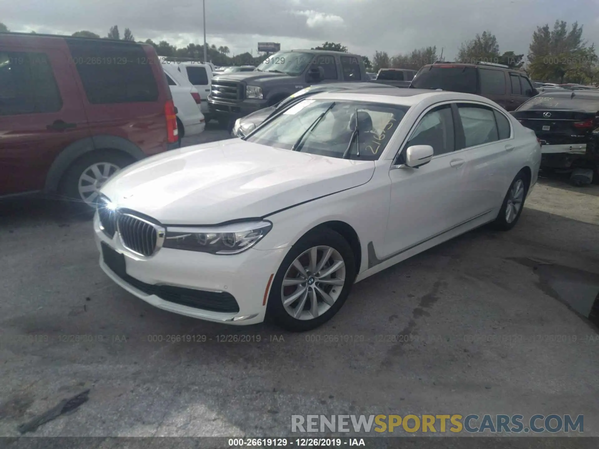 2 Photograph of a damaged car WBA7E2C56KB216734 BMW 740 2019