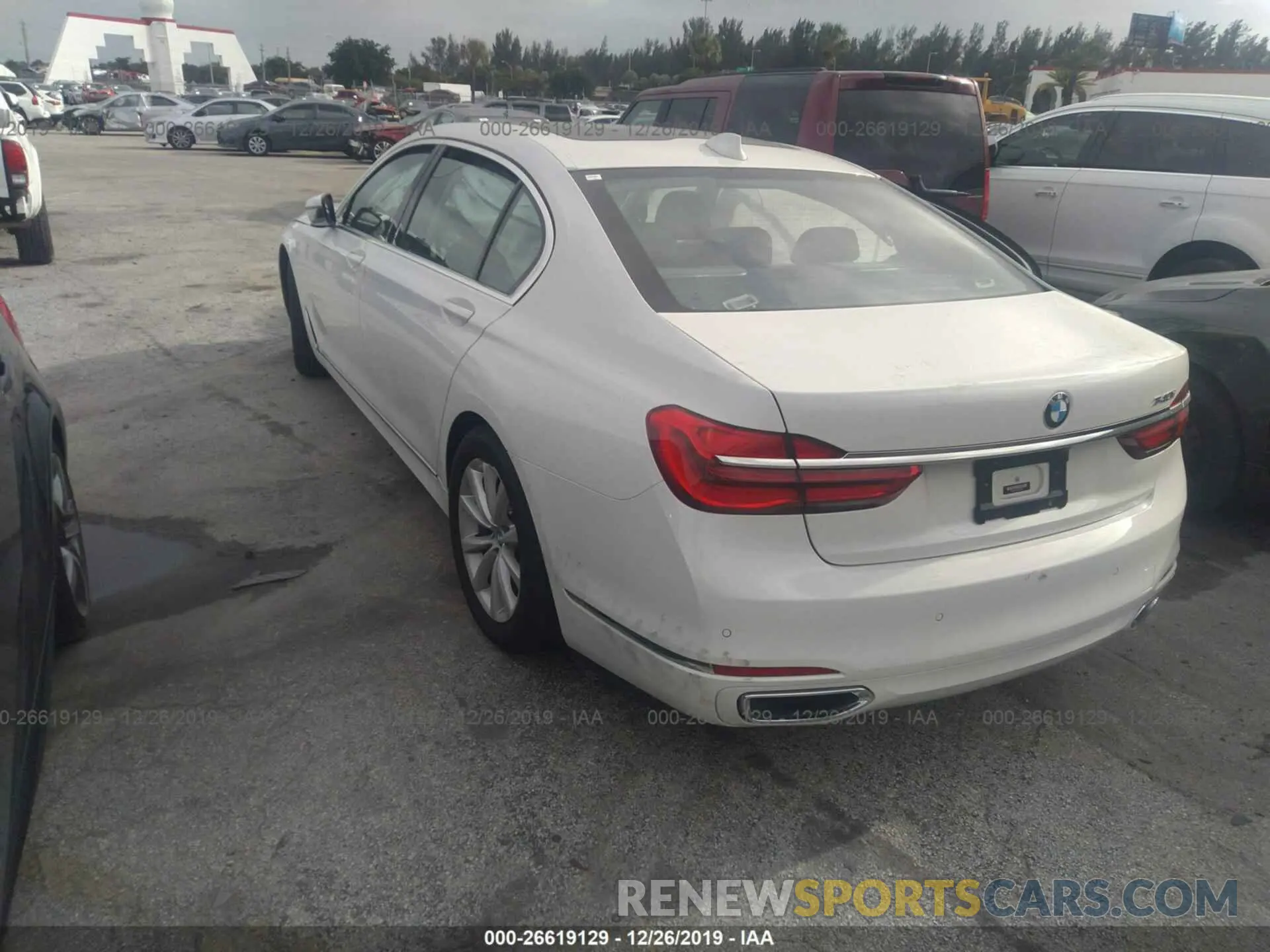 3 Photograph of a damaged car WBA7E2C56KB216734 BMW 740 2019