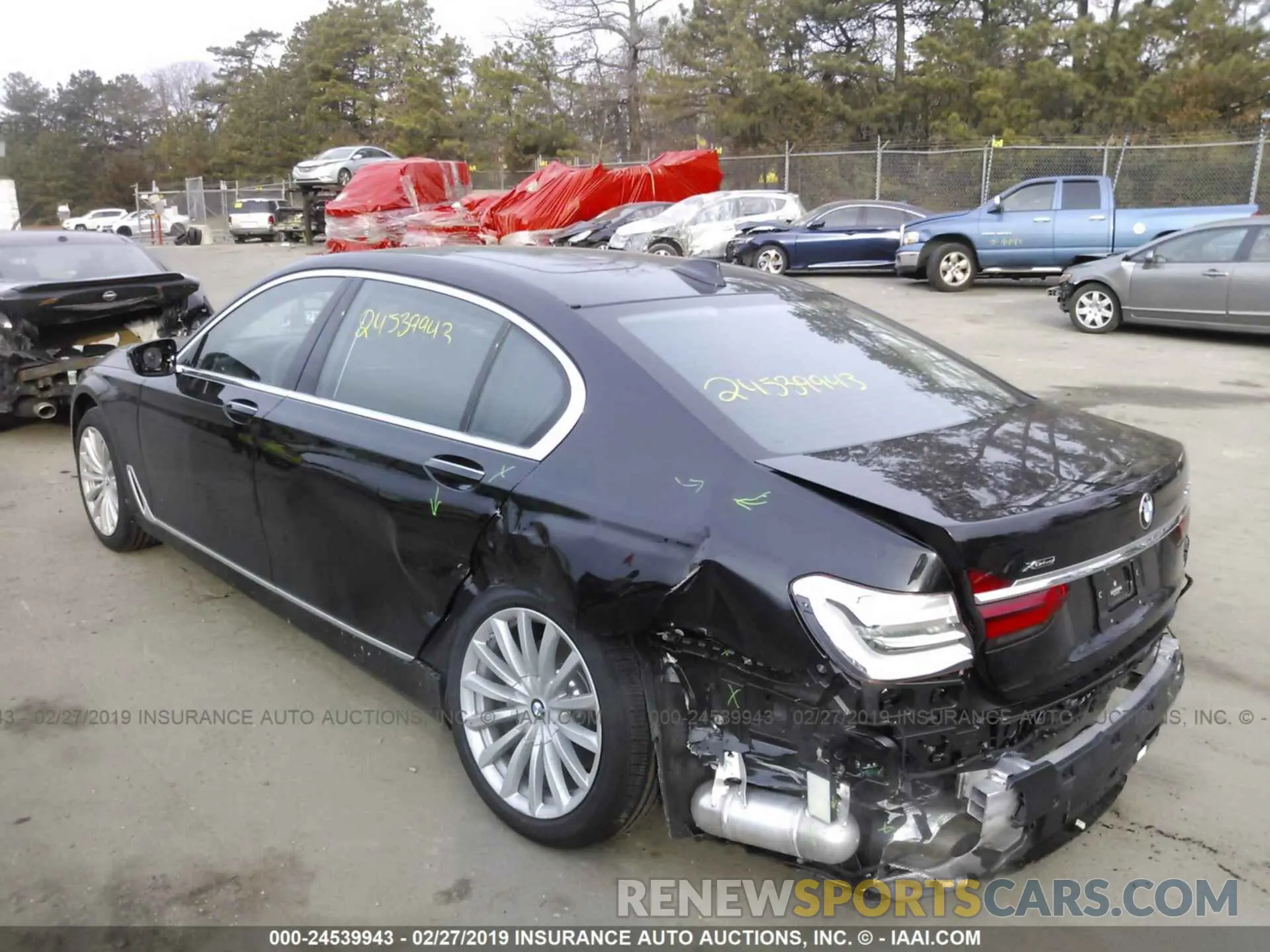 3 Photograph of a damaged car WBA7E4C56KGV70302 BMW 740 2019