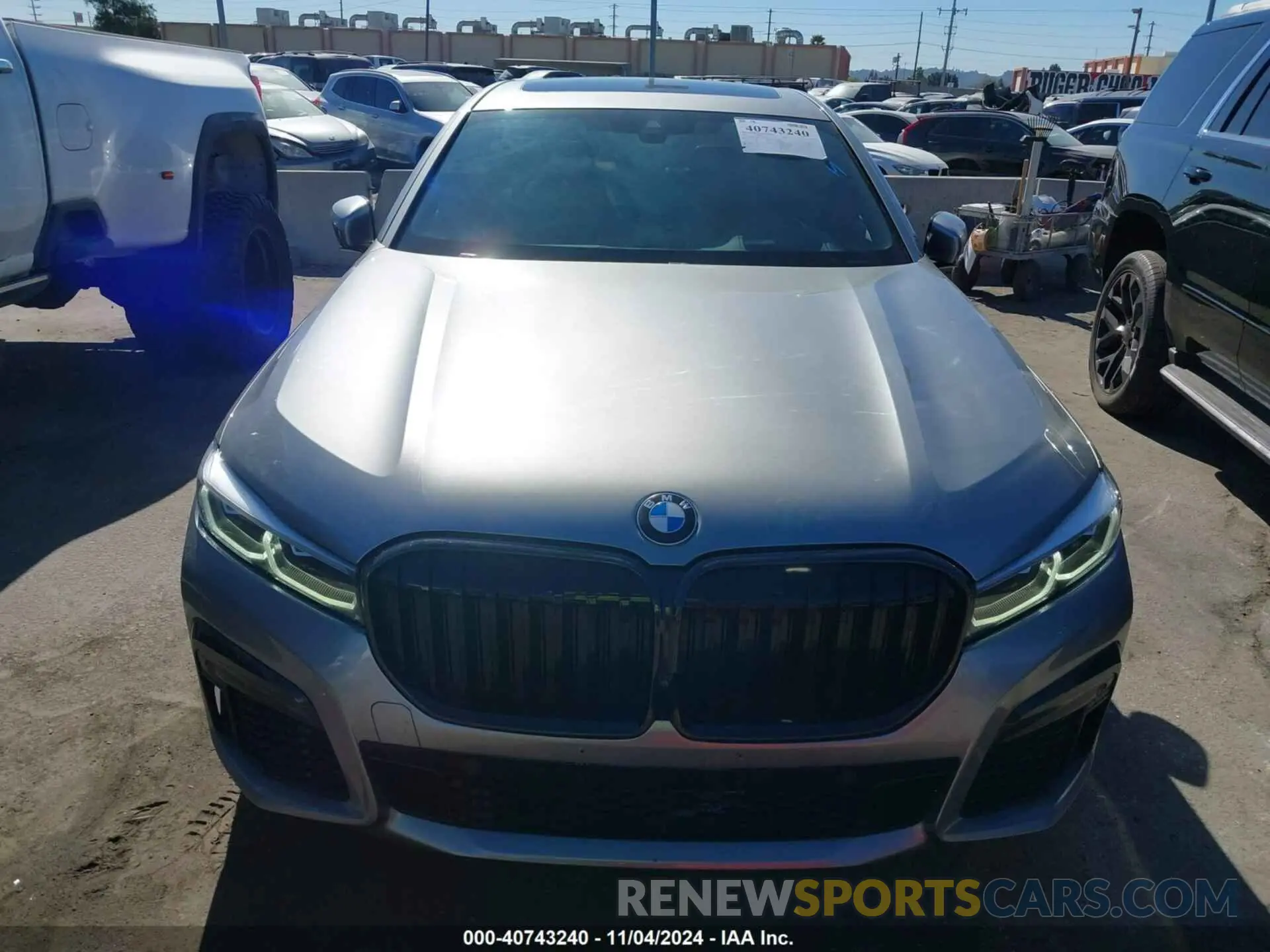 12 Фотография поврежденного автомобиля WBA7T2C08NCH67971 BMW 740 2022