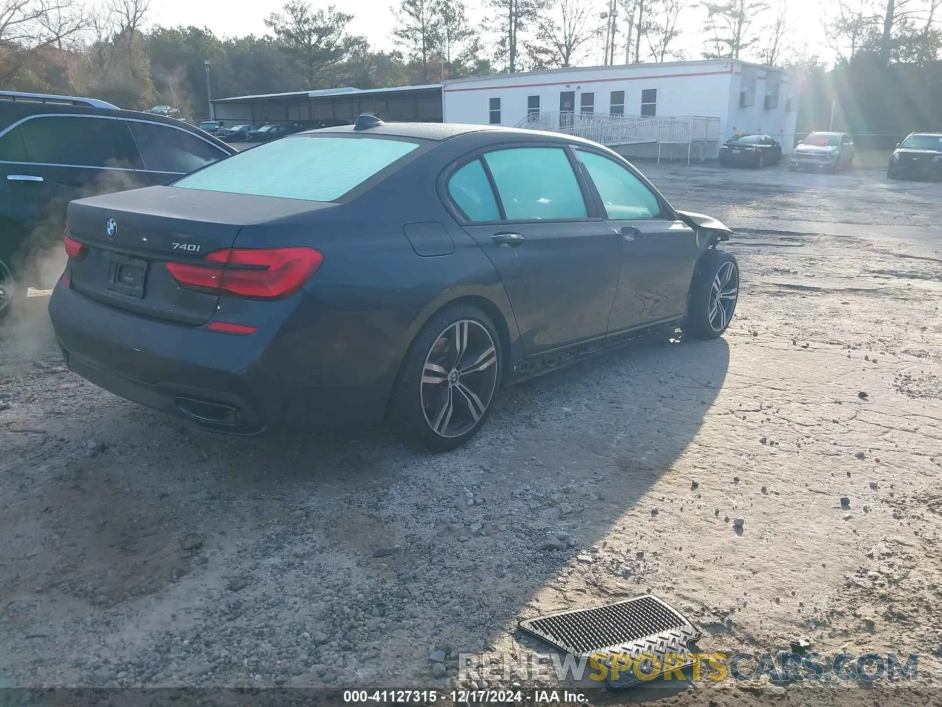 4 Фотография поврежденного автомобиля WBA7E2C55KB218362 BMW 740I 2019
