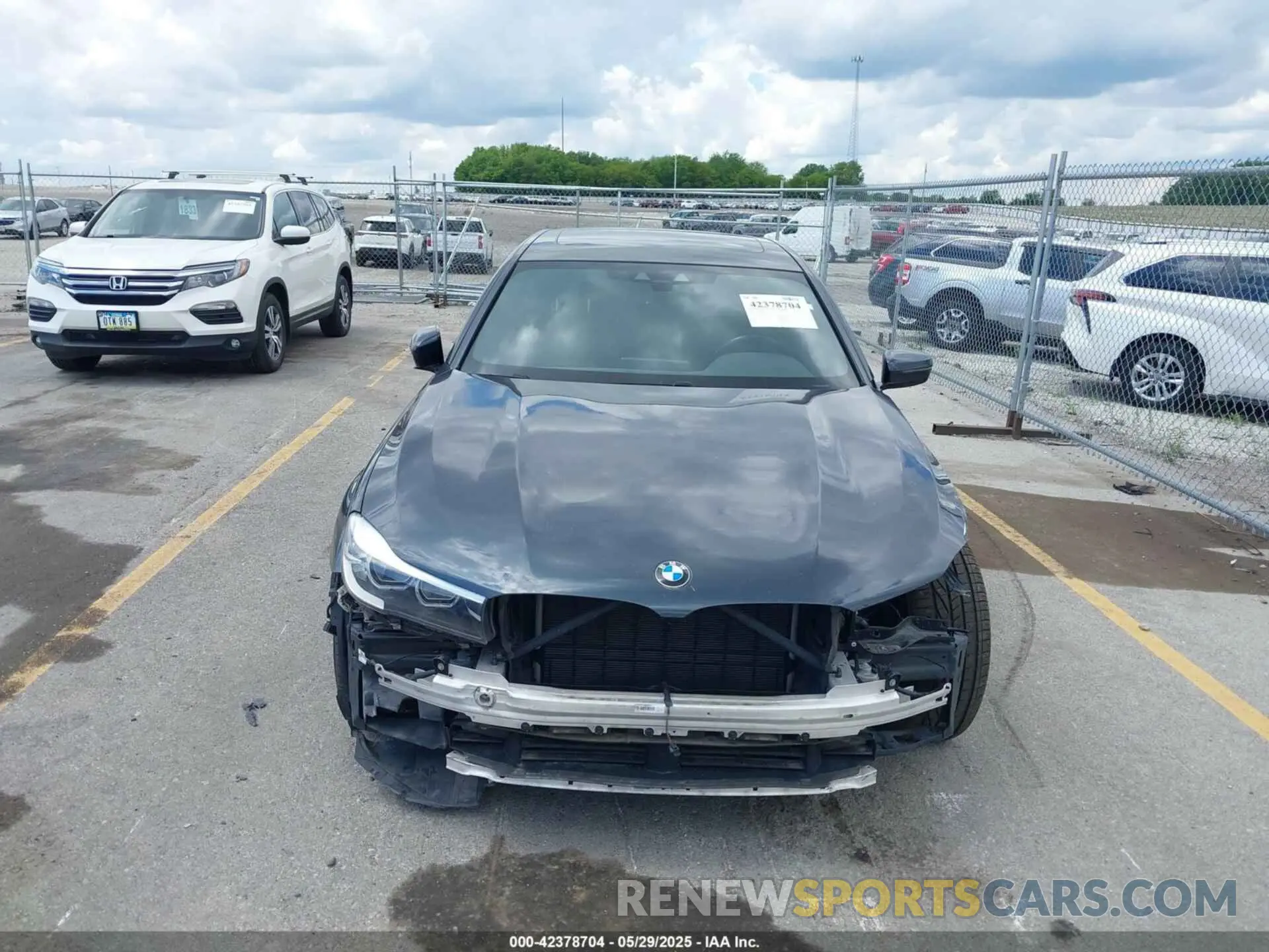 12 Фотография поврежденного автомобиля WBA7E2C57KB217844 BMW 740I 2019