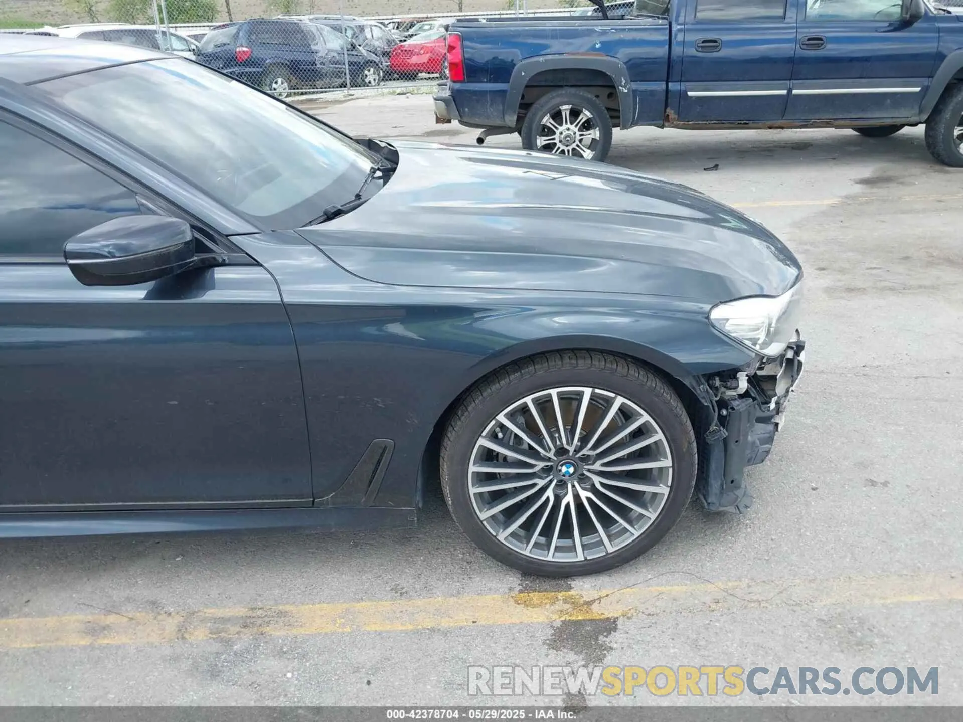 18 Фотография поврежденного автомобиля WBA7E2C57KB217844 BMW 740I 2019