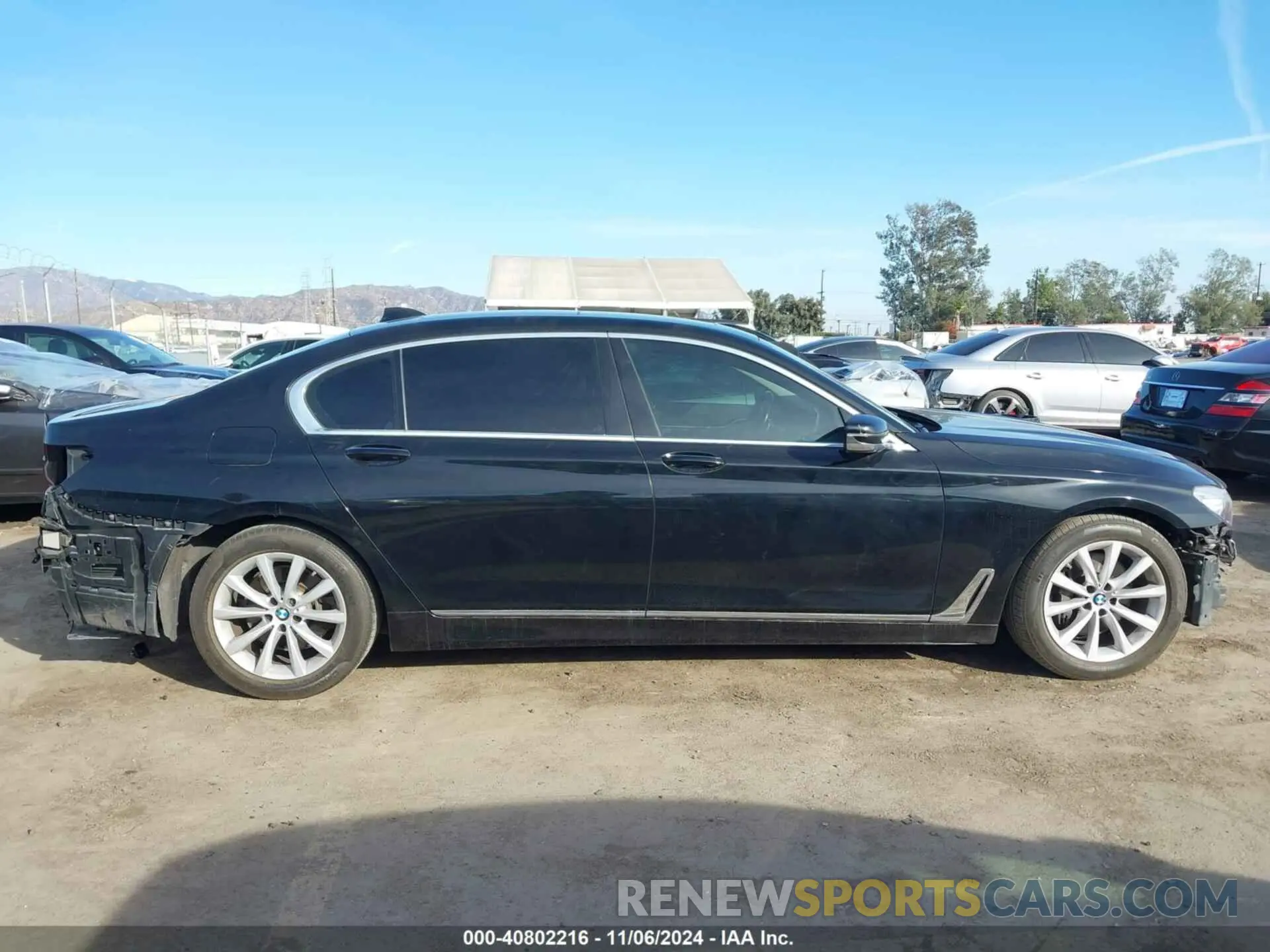 14 Photograph of a damaged car WBA7E2C5XKB216932 BMW 740I 2019