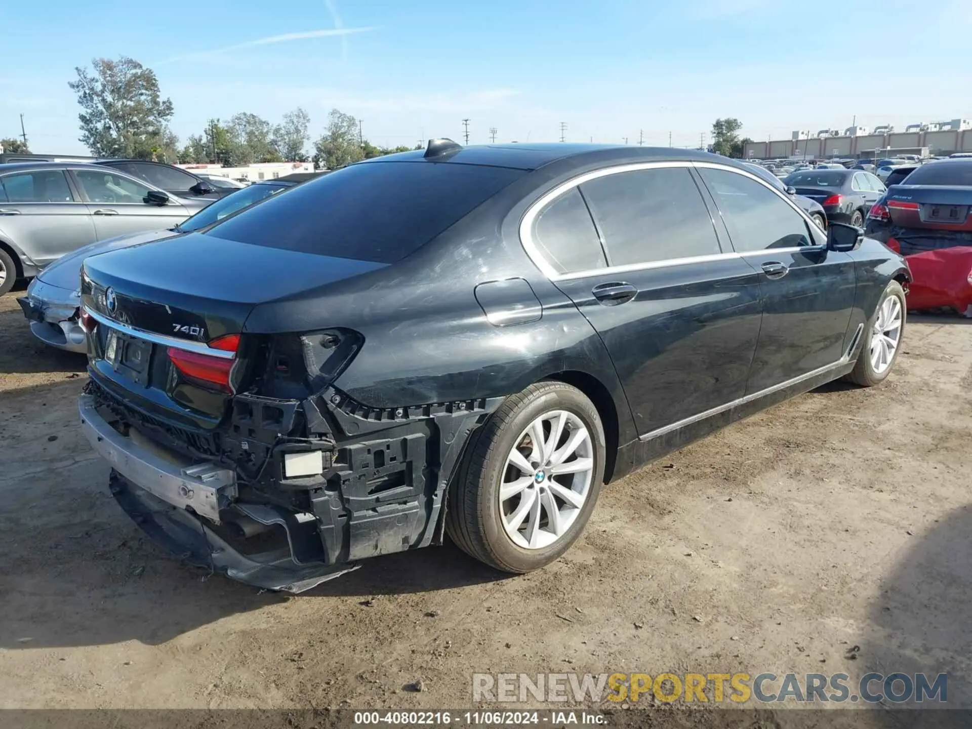 4 Photograph of a damaged car WBA7E2C5XKB216932 BMW 740I 2019