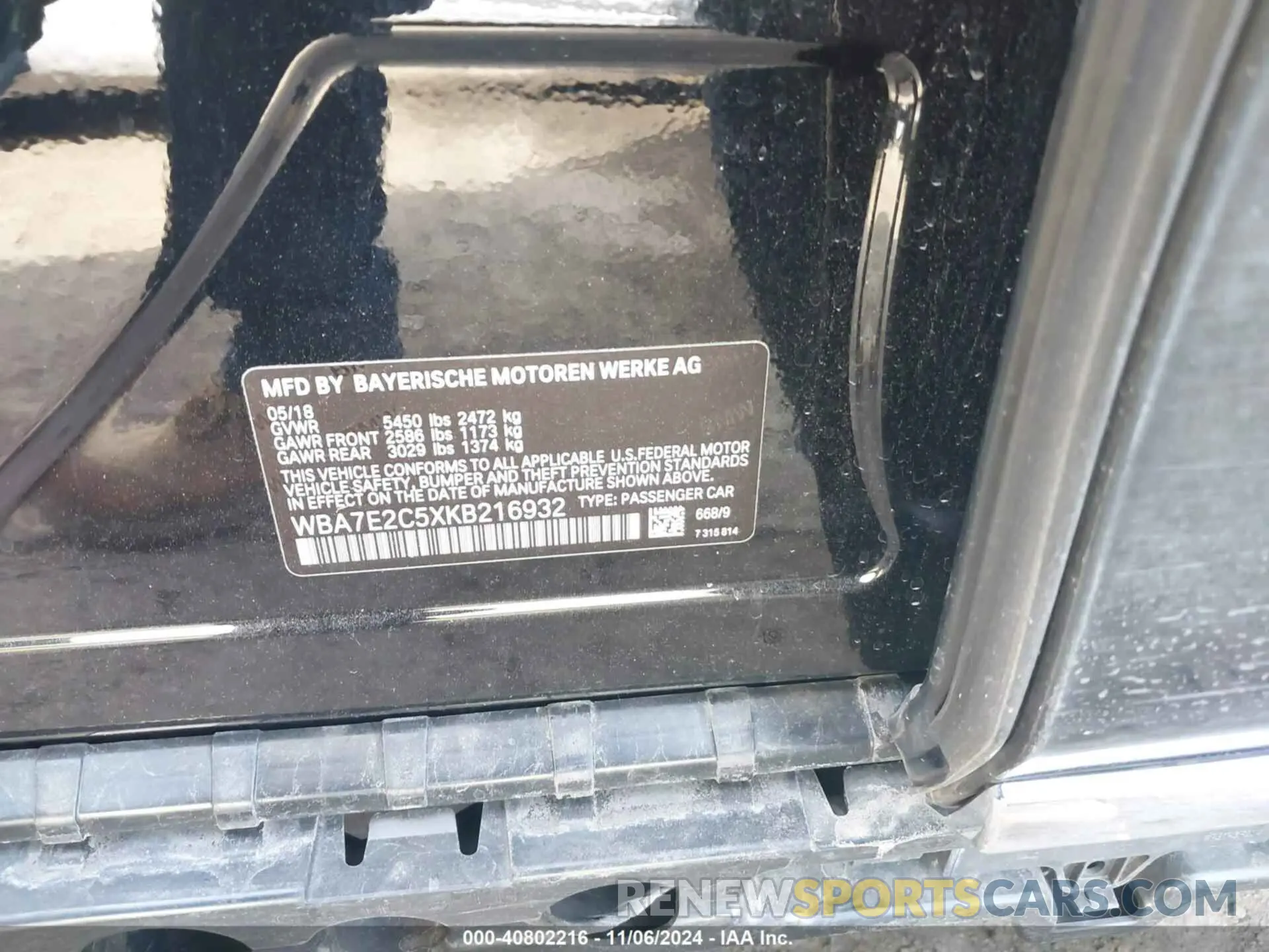9 Photograph of a damaged car WBA7E2C5XKB216932 BMW 740I 2019