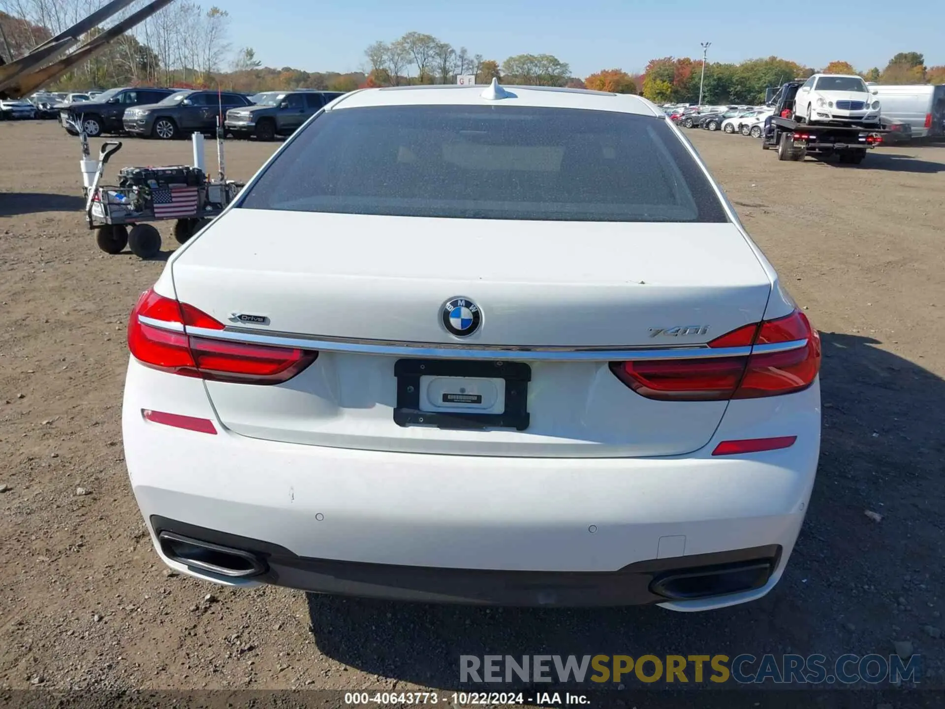 16 Фотография поврежденного автомобиля WBA7E4C50KGV28496 BMW 740I 2019