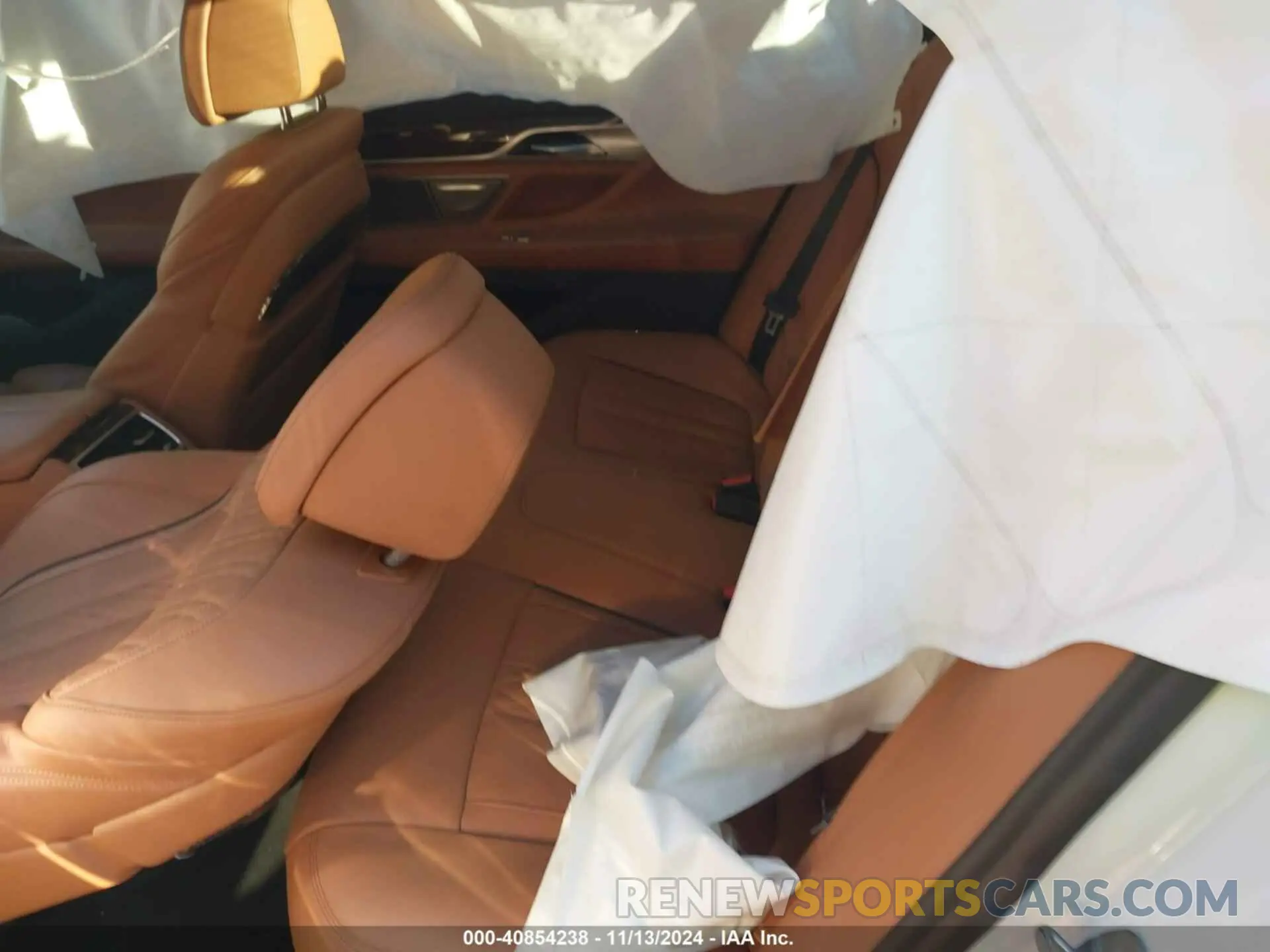 8 Photograph of a damaged car WBA7T2C01LGL17856 BMW 740I 2020