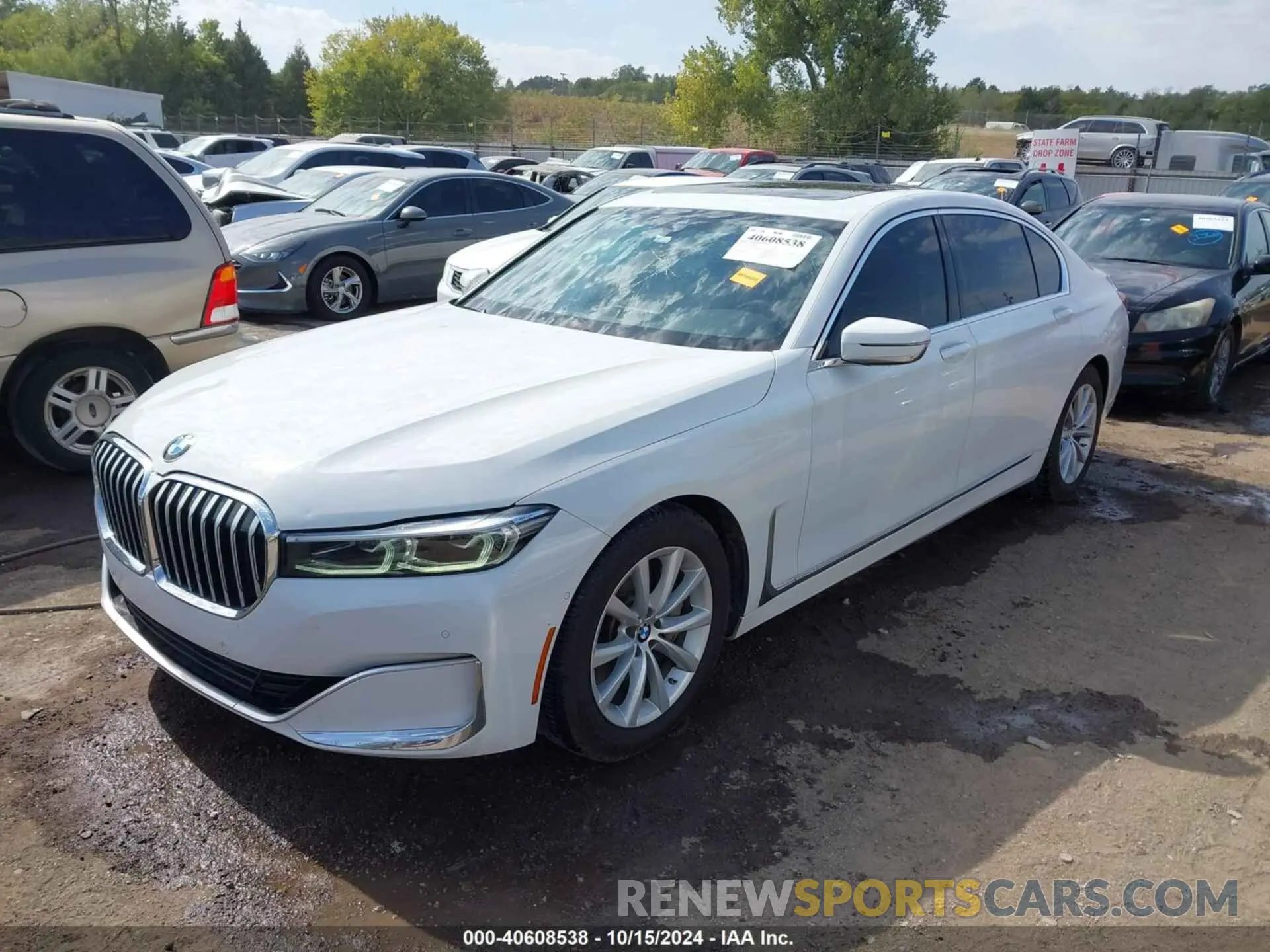 2 Photograph of a damaged car WBA7T2C02LGL17834 BMW 740I 2020
