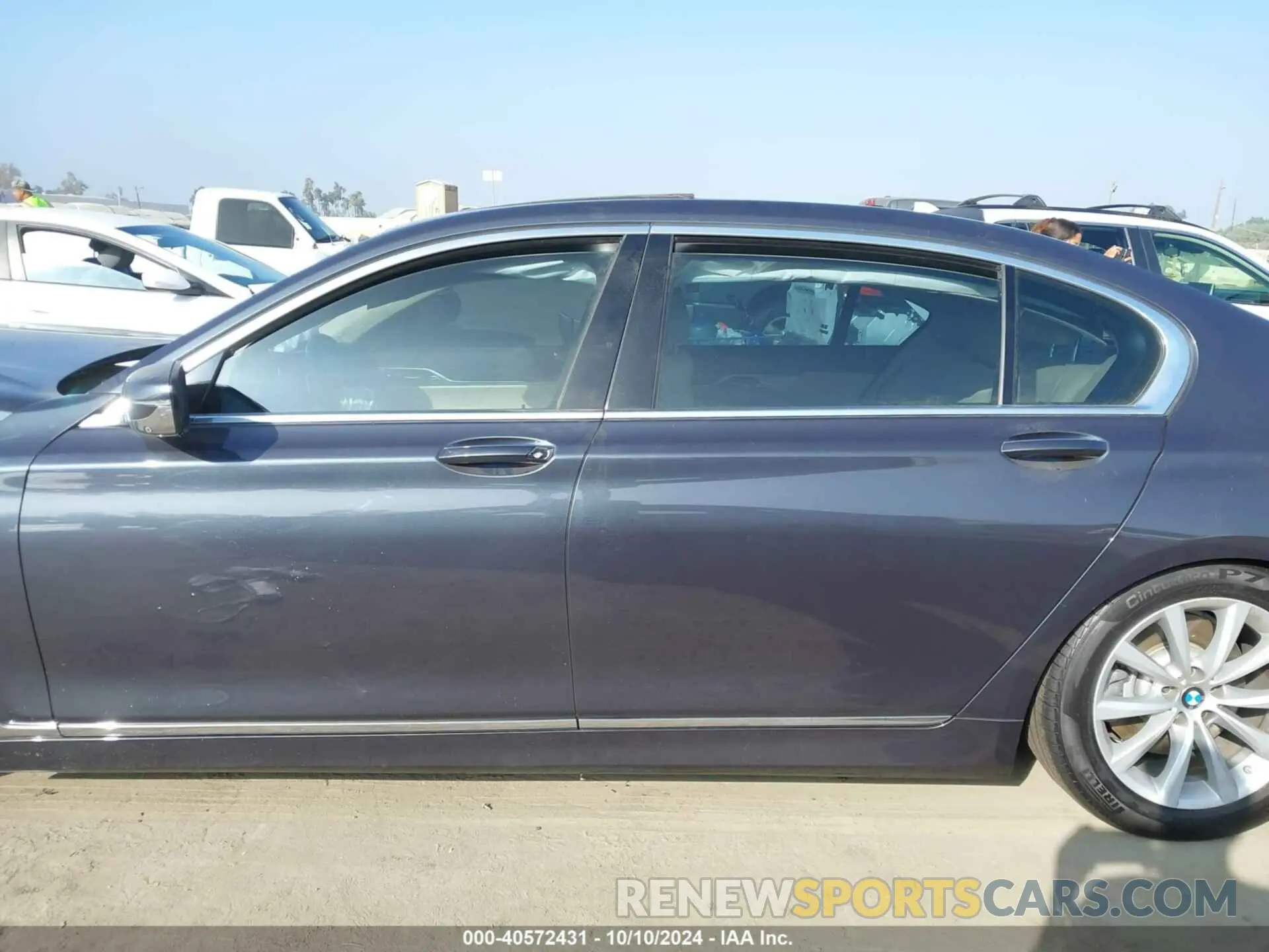 14 Фотография поврежденного автомобиля WBA7T2C0XLGL18018 BMW 740I 2020