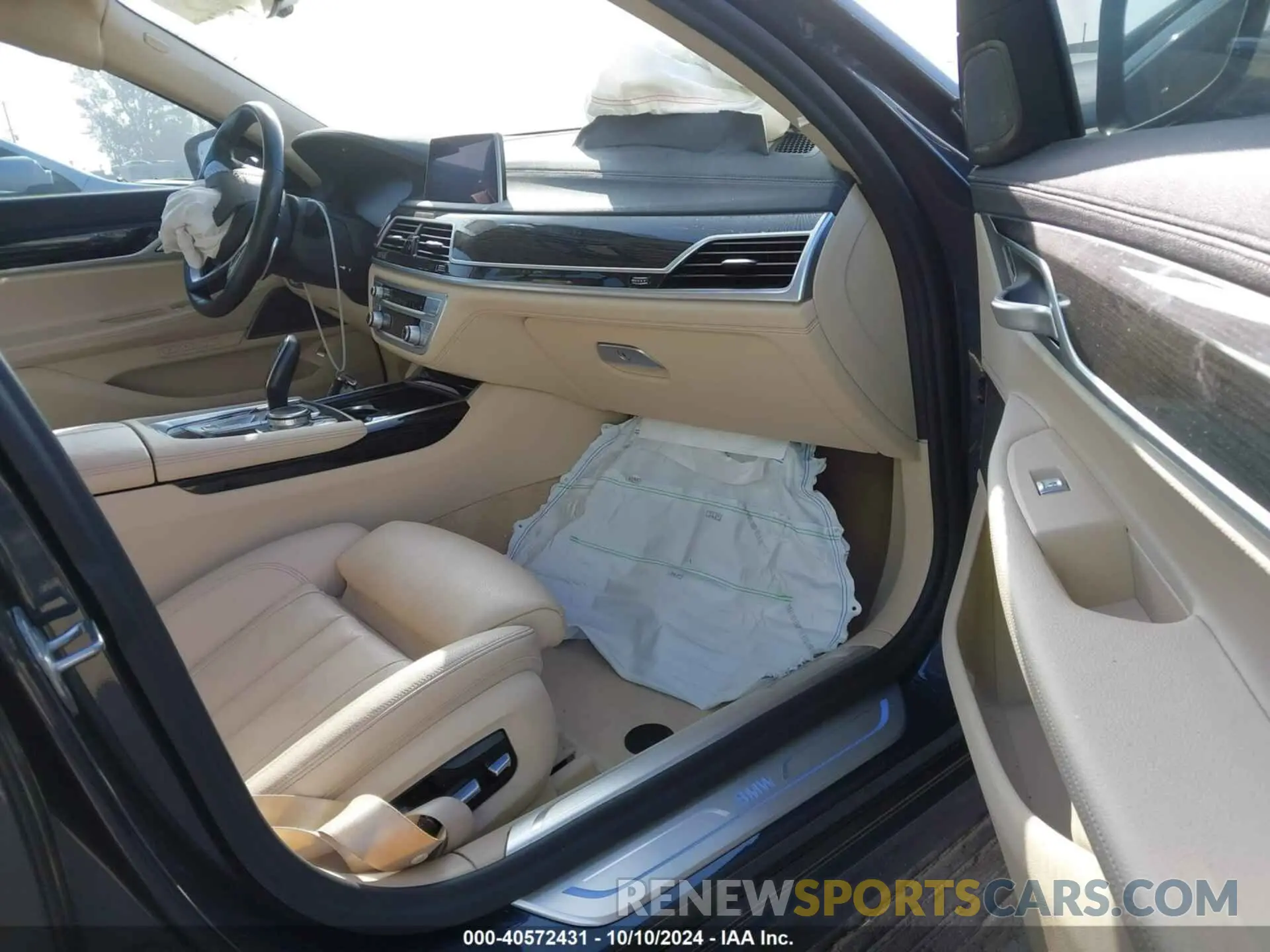 5 Фотография поврежденного автомобиля WBA7T2C0XLGL18018 BMW 740I 2020