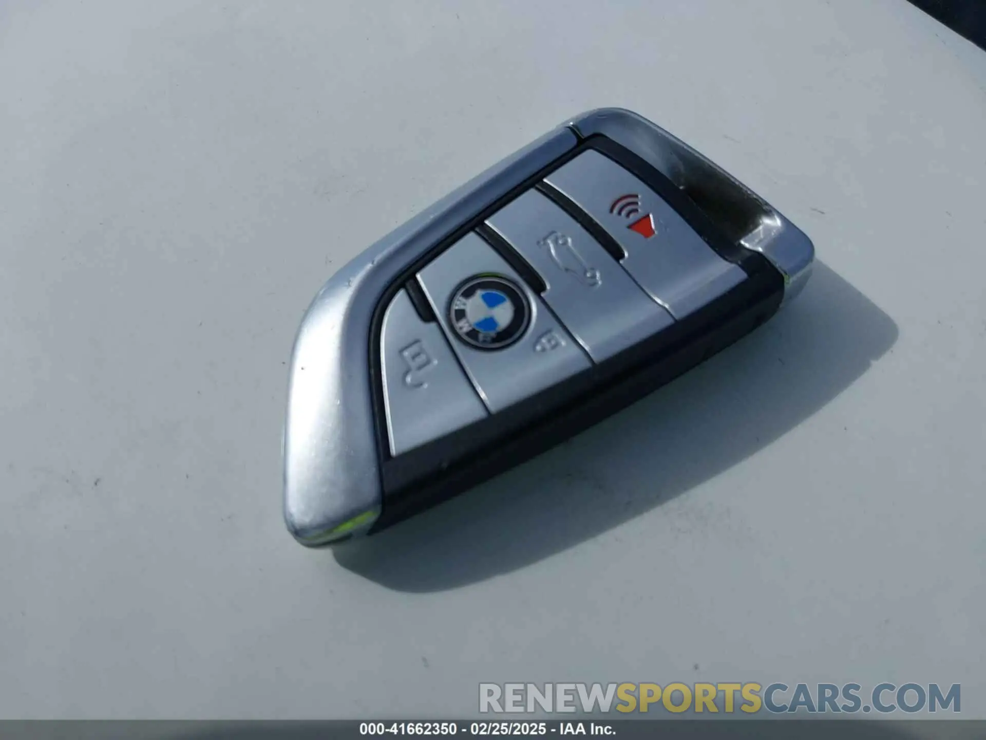 11 Фотография поврежденного автомобиля WBA7T2C03MCF58569 BMW 740I 2021