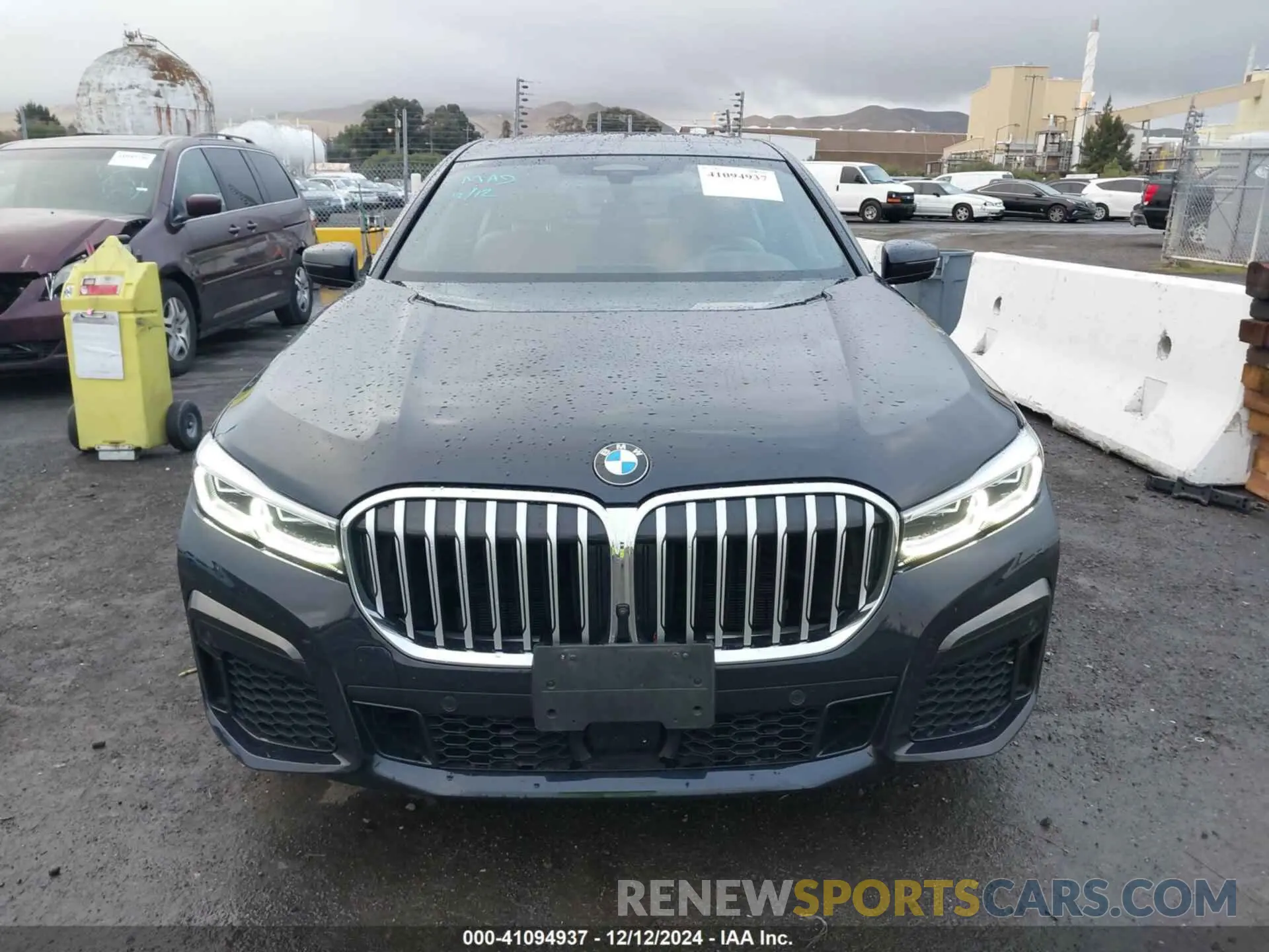 12 Photograph of a damaged car WBA7T2C05MCE60952 BMW 740I 2021