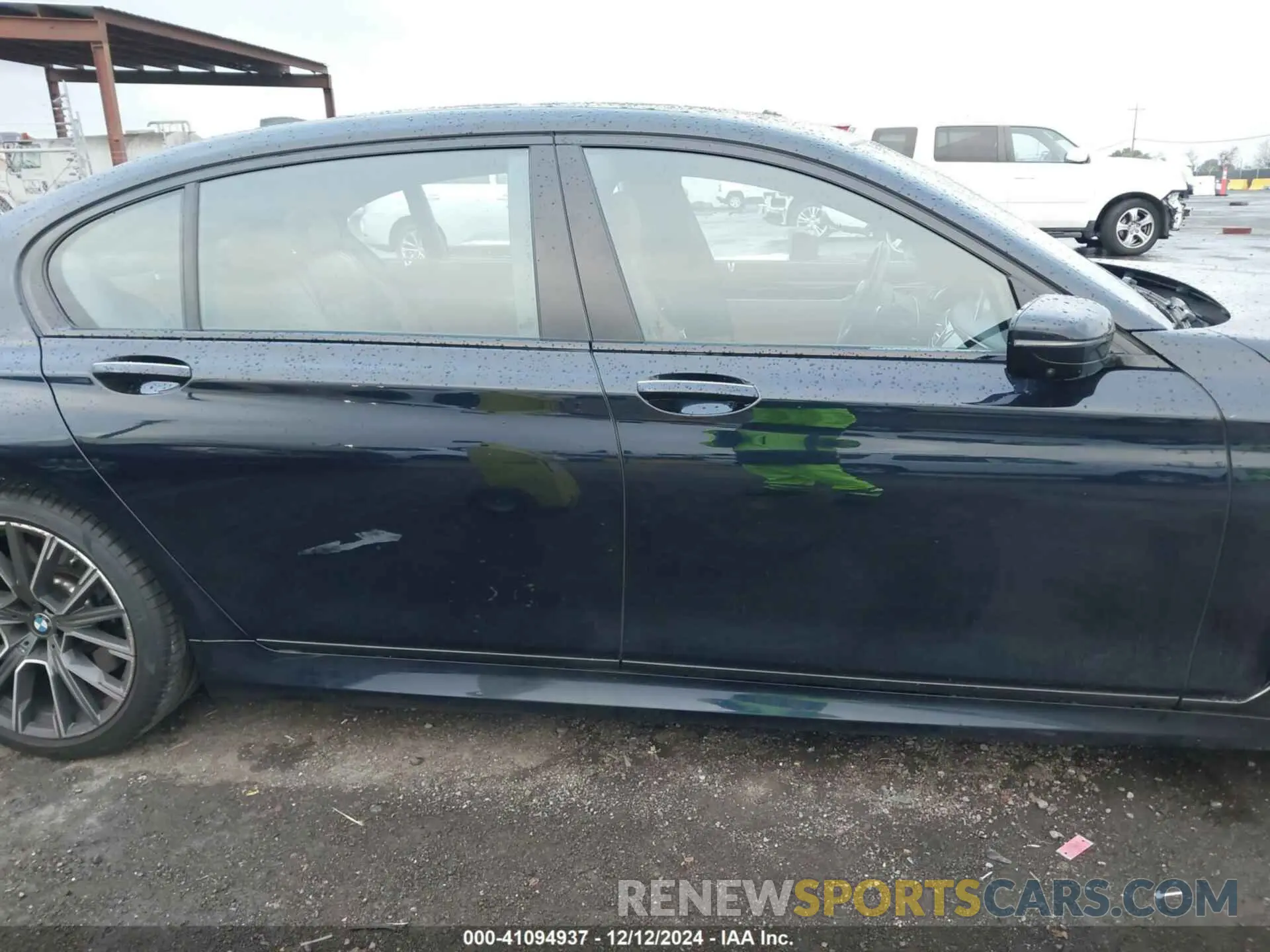 13 Photograph of a damaged car WBA7T2C05MCE60952 BMW 740I 2021