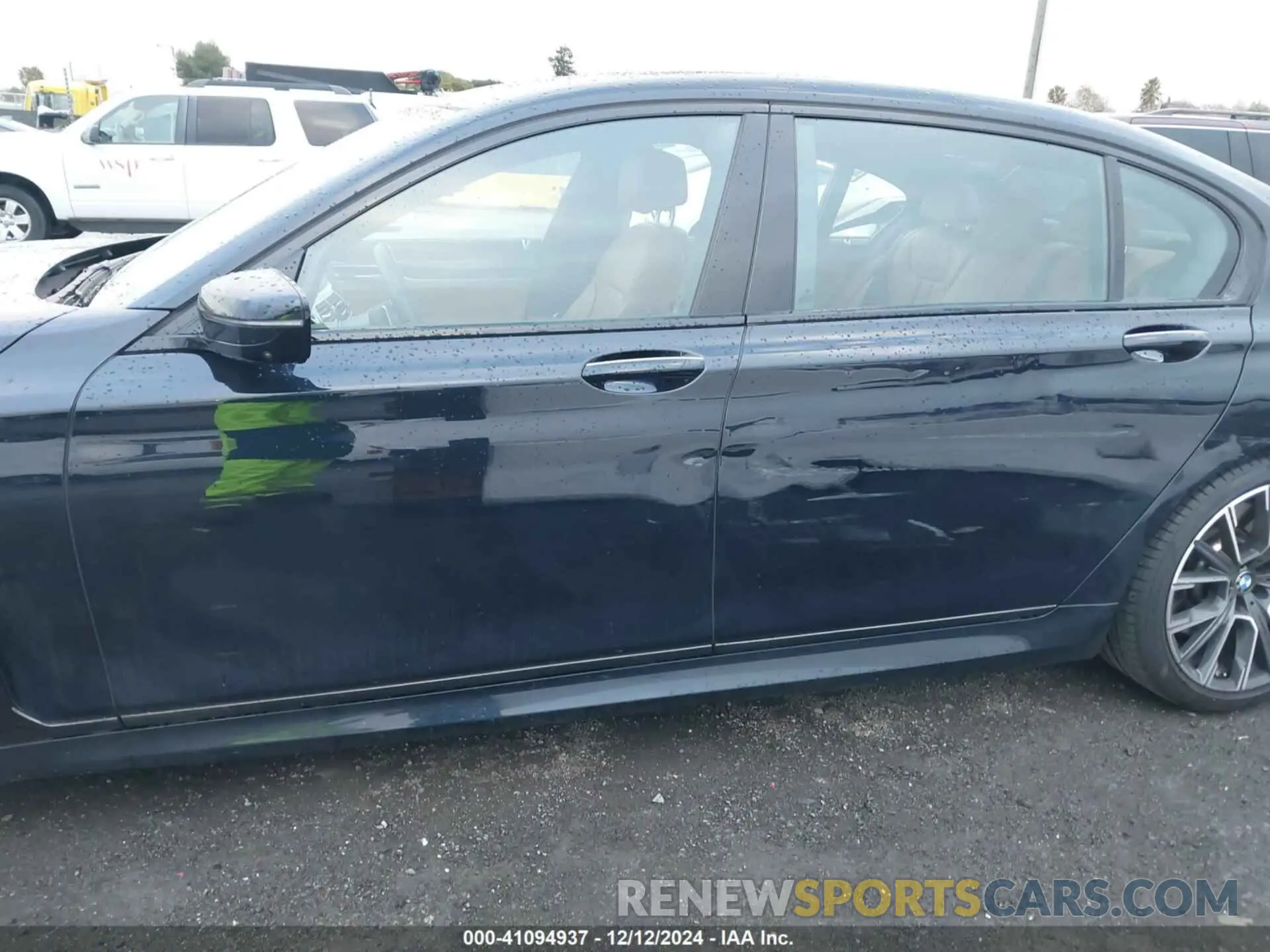 14 Photograph of a damaged car WBA7T2C05MCE60952 BMW 740I 2021