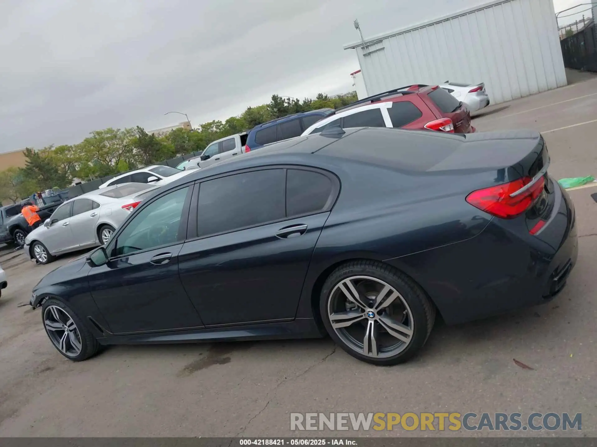 15 Photograph of a damaged car WBA7F0C50KGM26010 BMW 750I 2019