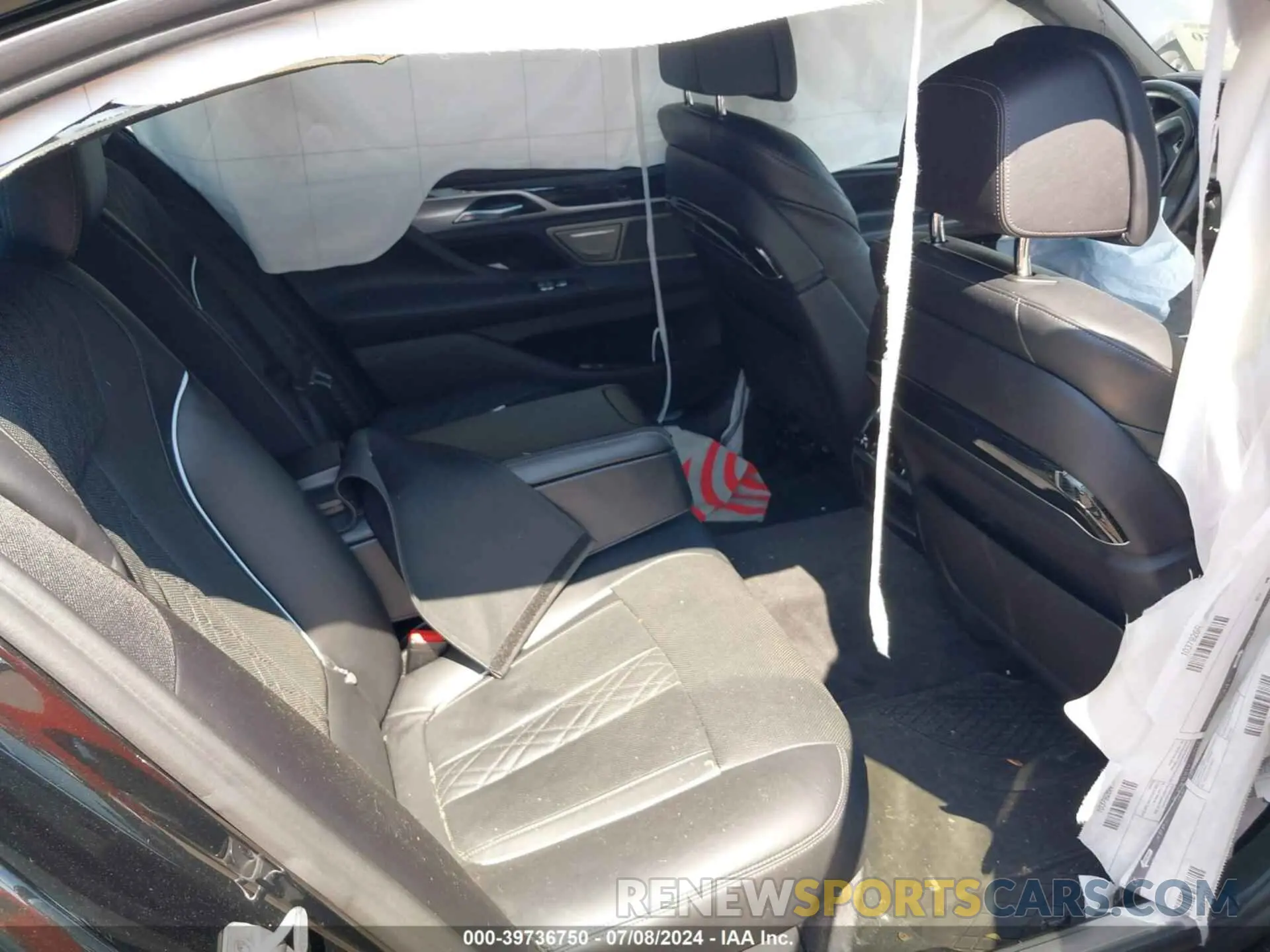 8 Photograph of a damaged car WBA7F2C50KB239844 BMW 750I 2019