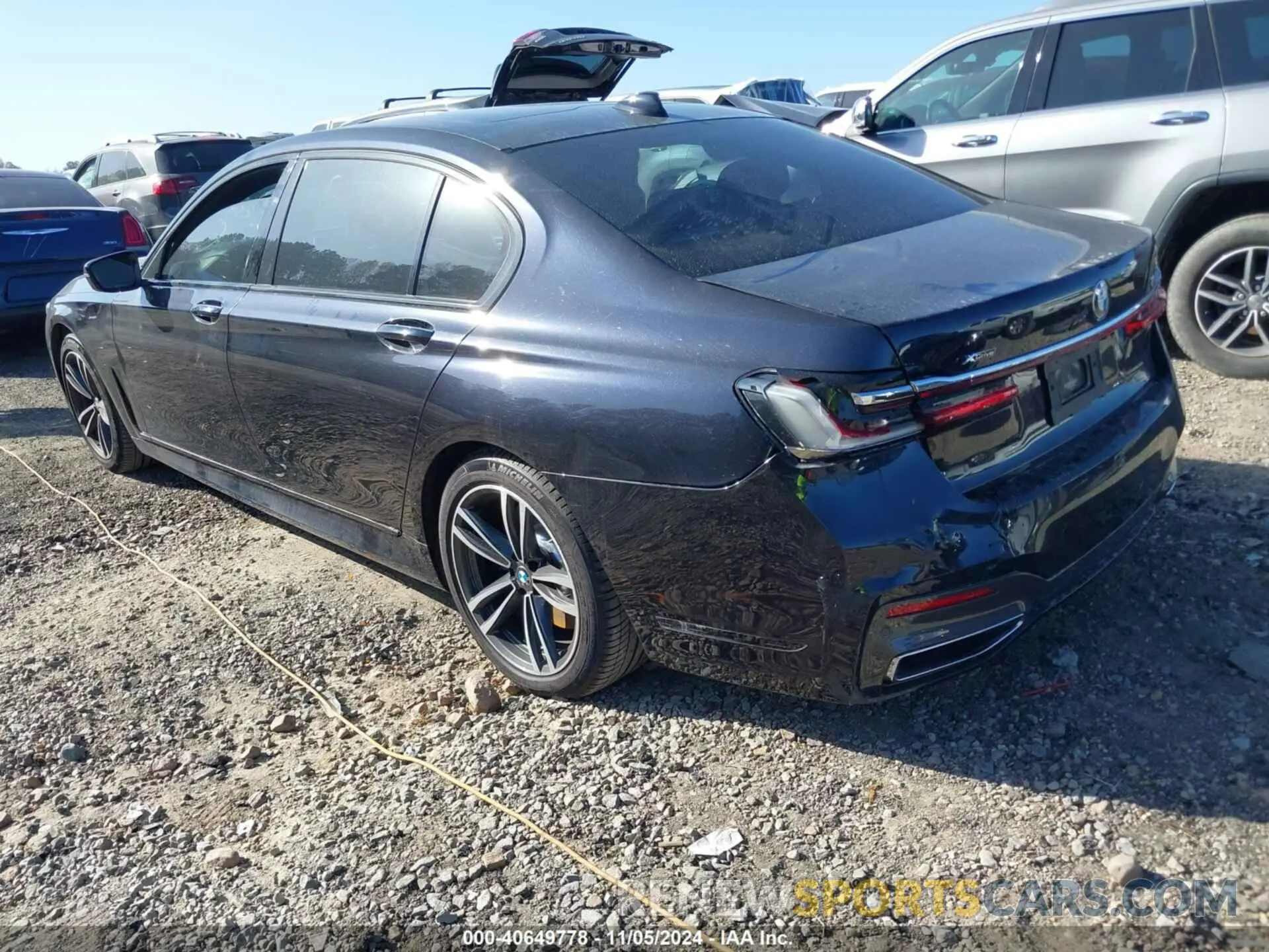 3 Photograph of a damaged car WBA7U2C00LGM27424 BMW 750I 2020