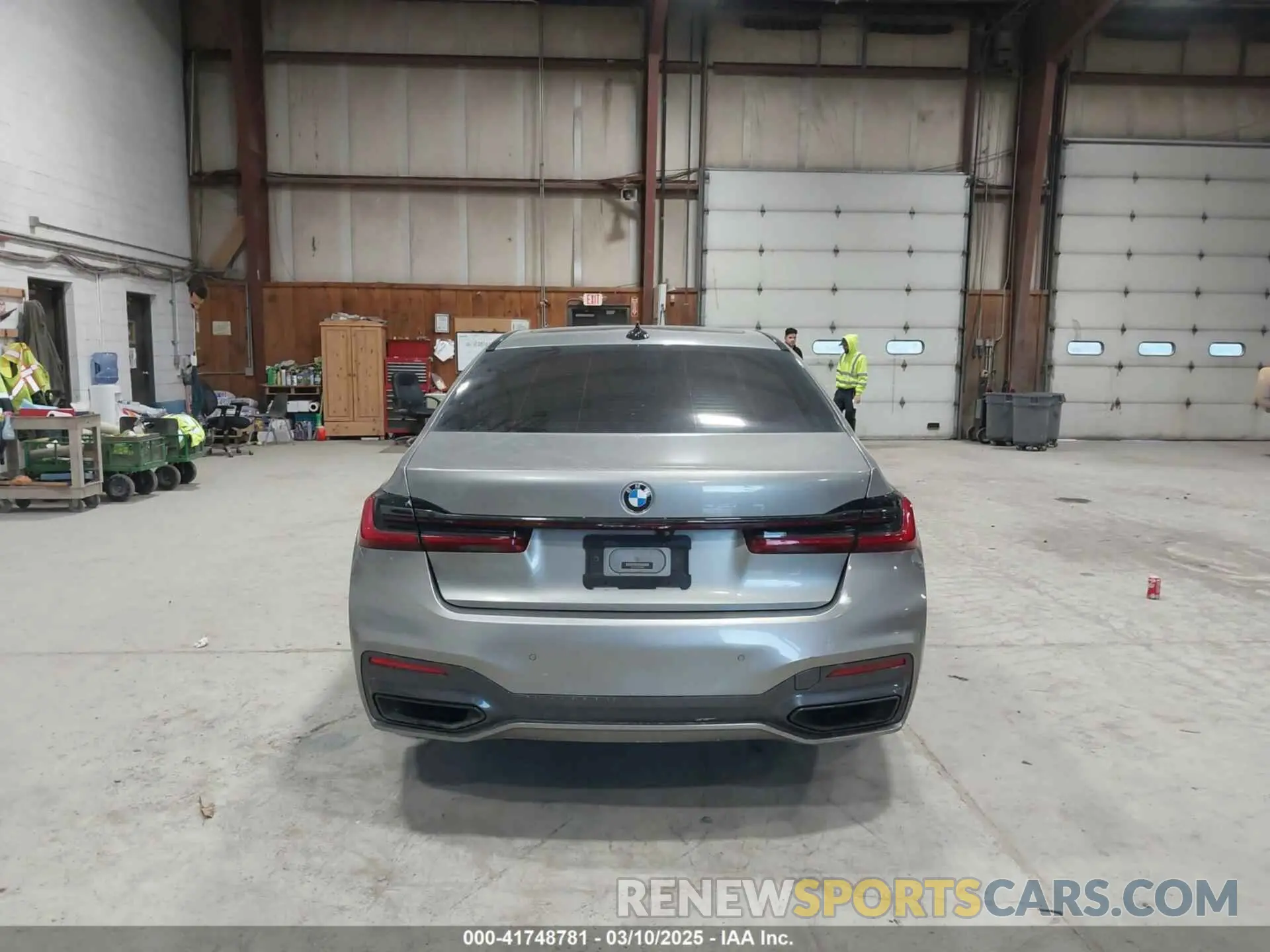 17 Фотография поврежденного автомобиля WBA7U2C06LBX84829 BMW 750I 2020