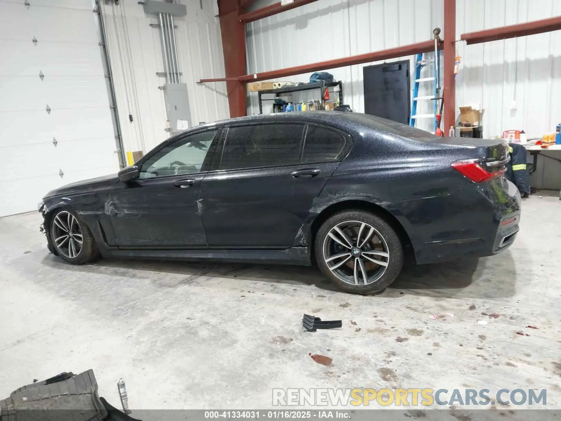 14 Фотография поврежденного автомобиля WBA7U2C0XLGJ59658 BMW 750I 2020