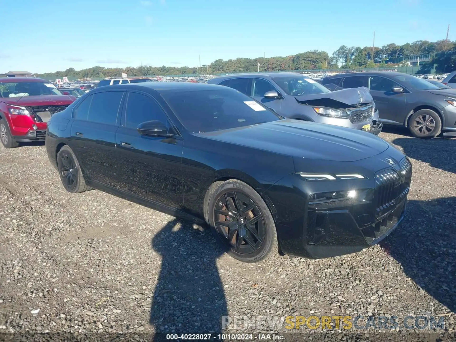 1 Photograph of a damaged car WBA33EJ05PCM66819 BMW 760 2023