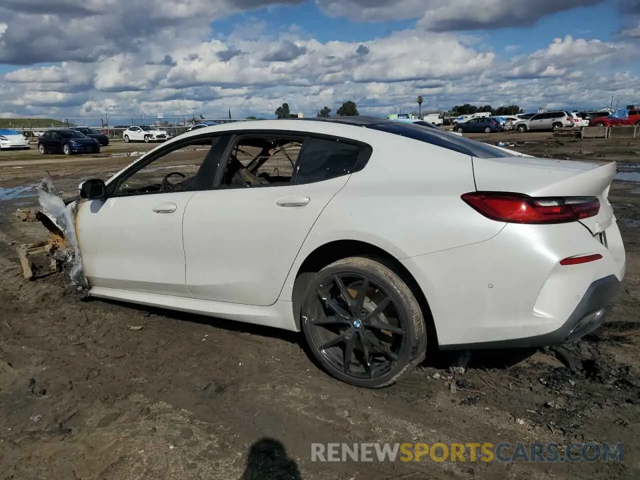 2 Photograph of a damaged car WBAGV2C03MCF18891 BMW 8 SERIES 2021