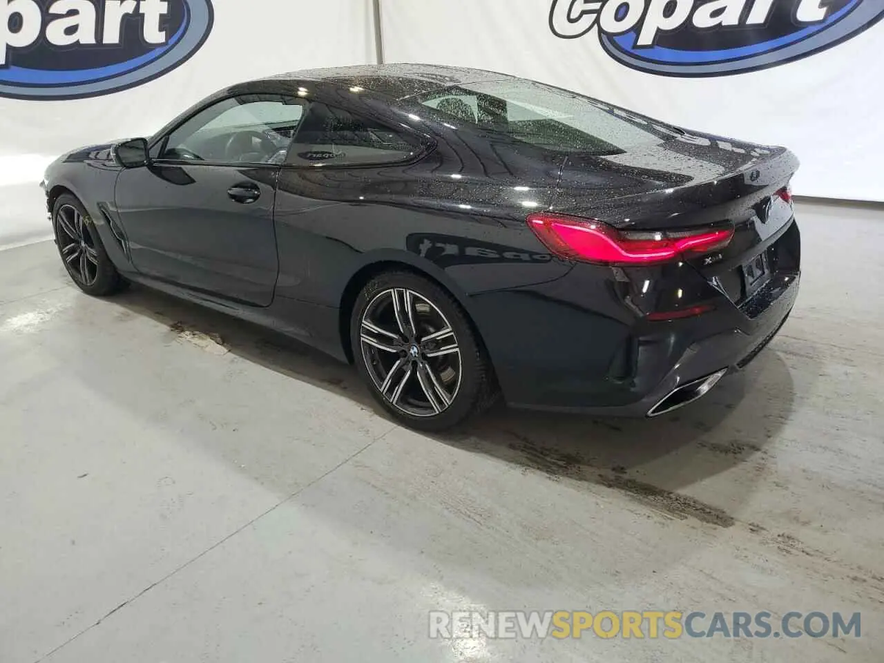 2 Фотография поврежденного автомобиля WBAAE4C05RCR88927 BMW 8 SERIES 2024