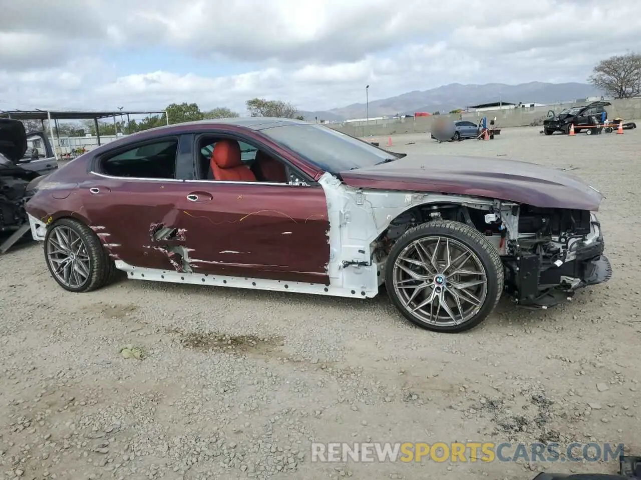 4 Фотография поврежденного автомобиля WBAGV2C02RCR06229 BMW 8 SERIES 2024