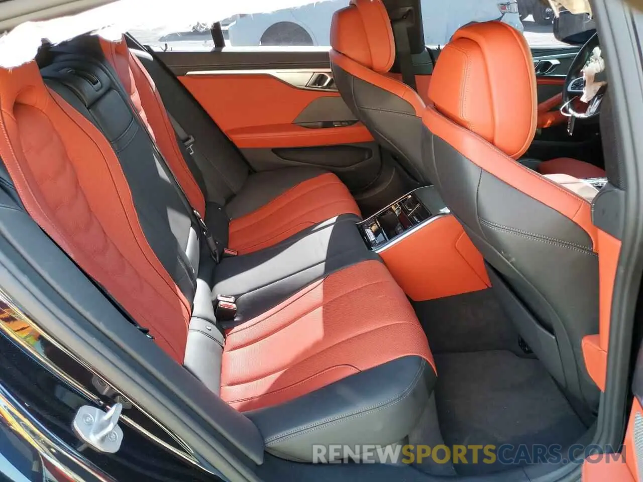 10 Фотография поврежденного автомобиля WBAGV2C05RCP20023 BMW 8 SERIES 2024