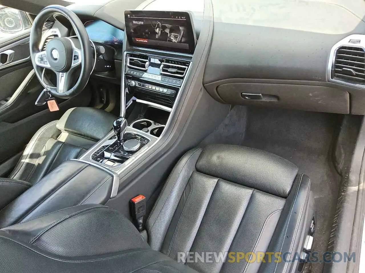 8 Photograph of a damaged car WBADZ2C01SCT18206 BMW 8 SERIES 2025