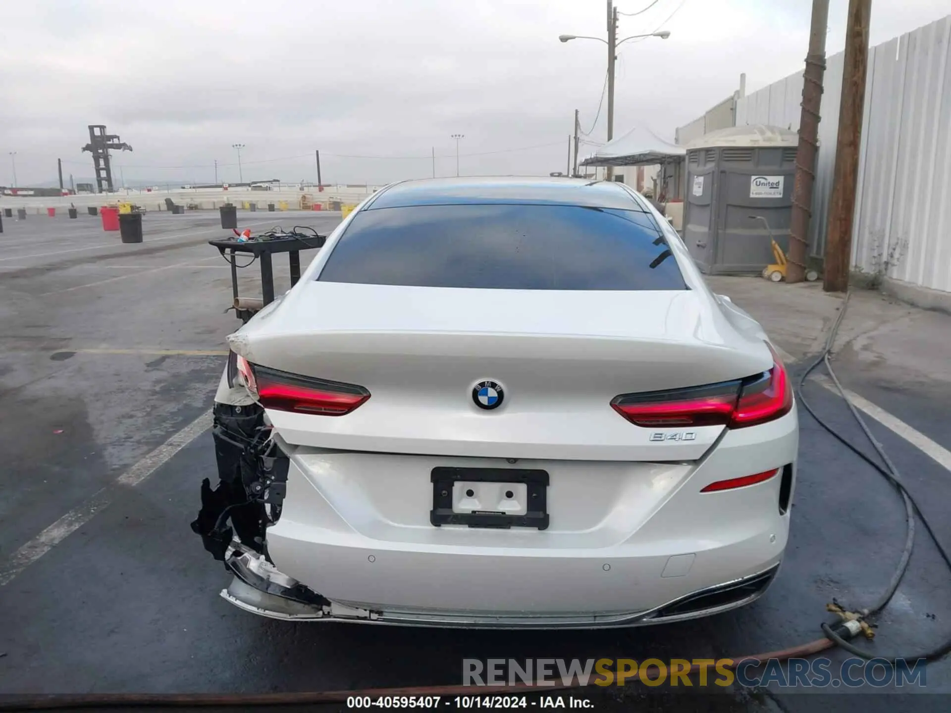 16 Photograph of a damaged car WBAGV2C06LCD43468 BMW 840I 2020