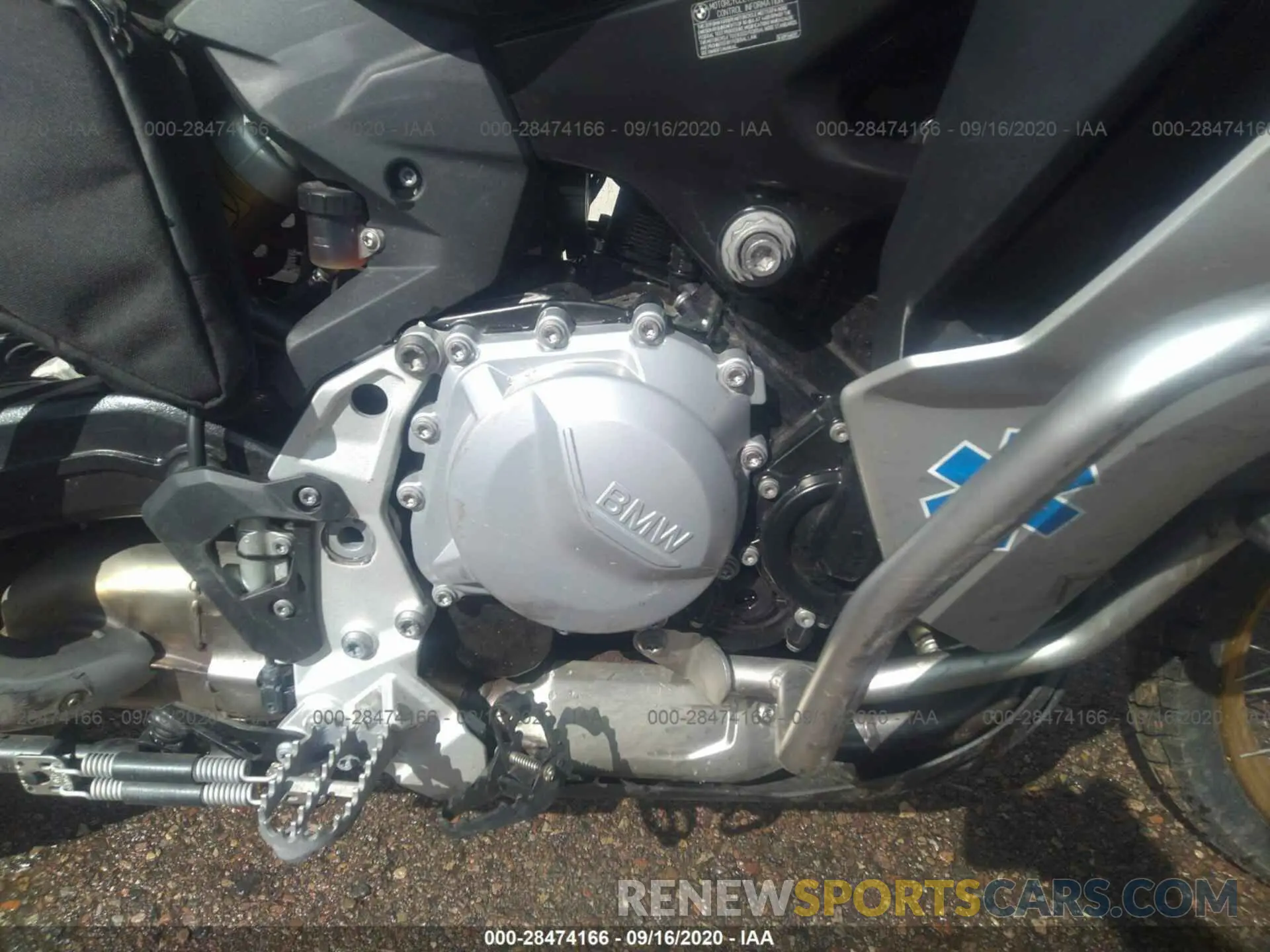 8 Photograph of a damaged car WB10K0305KZ800035 BMW F 850 2019