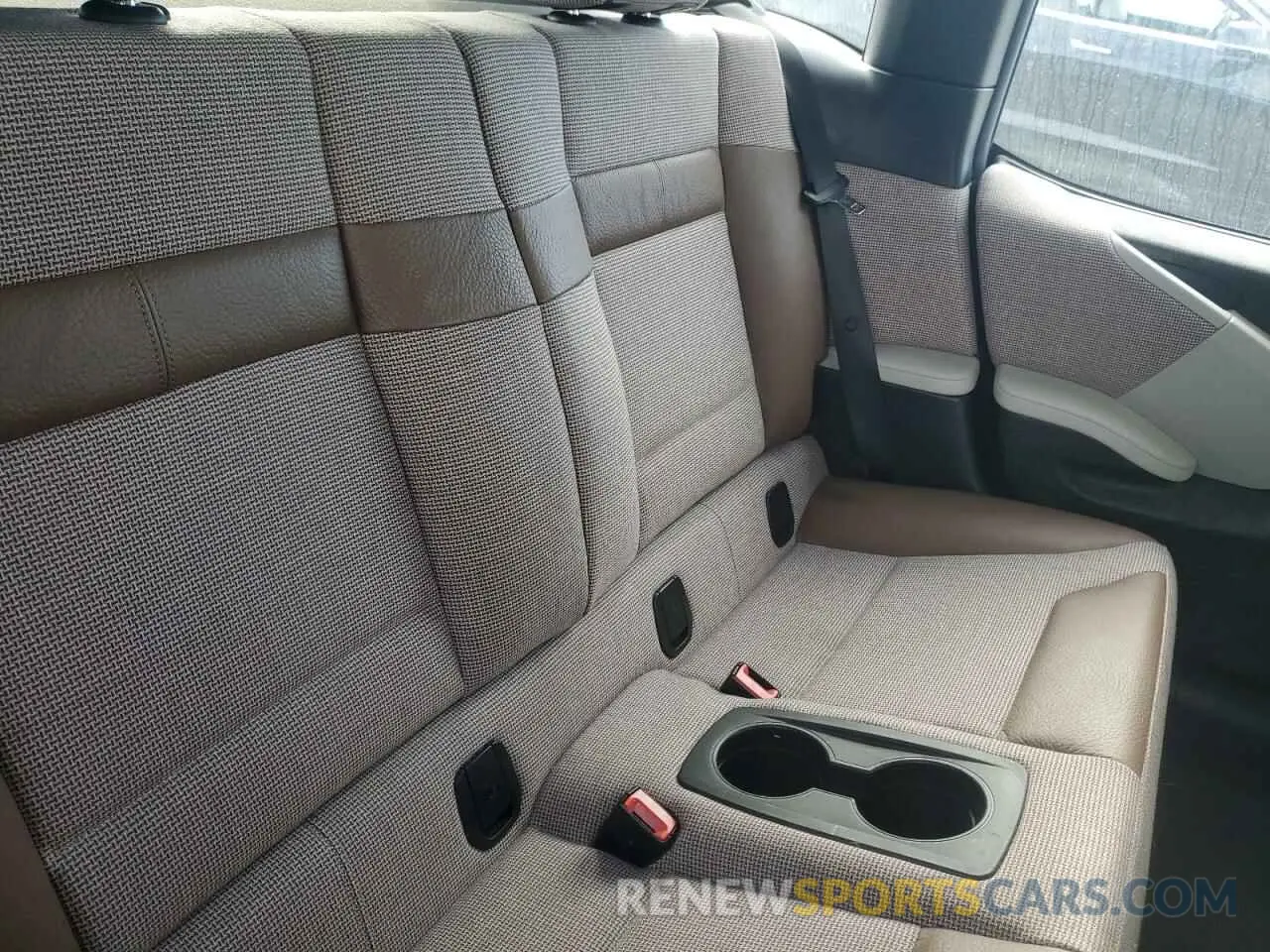 10 Фотография поврежденного автомобиля WBY8P2C58K7D27842 BMW I SERIES 2019