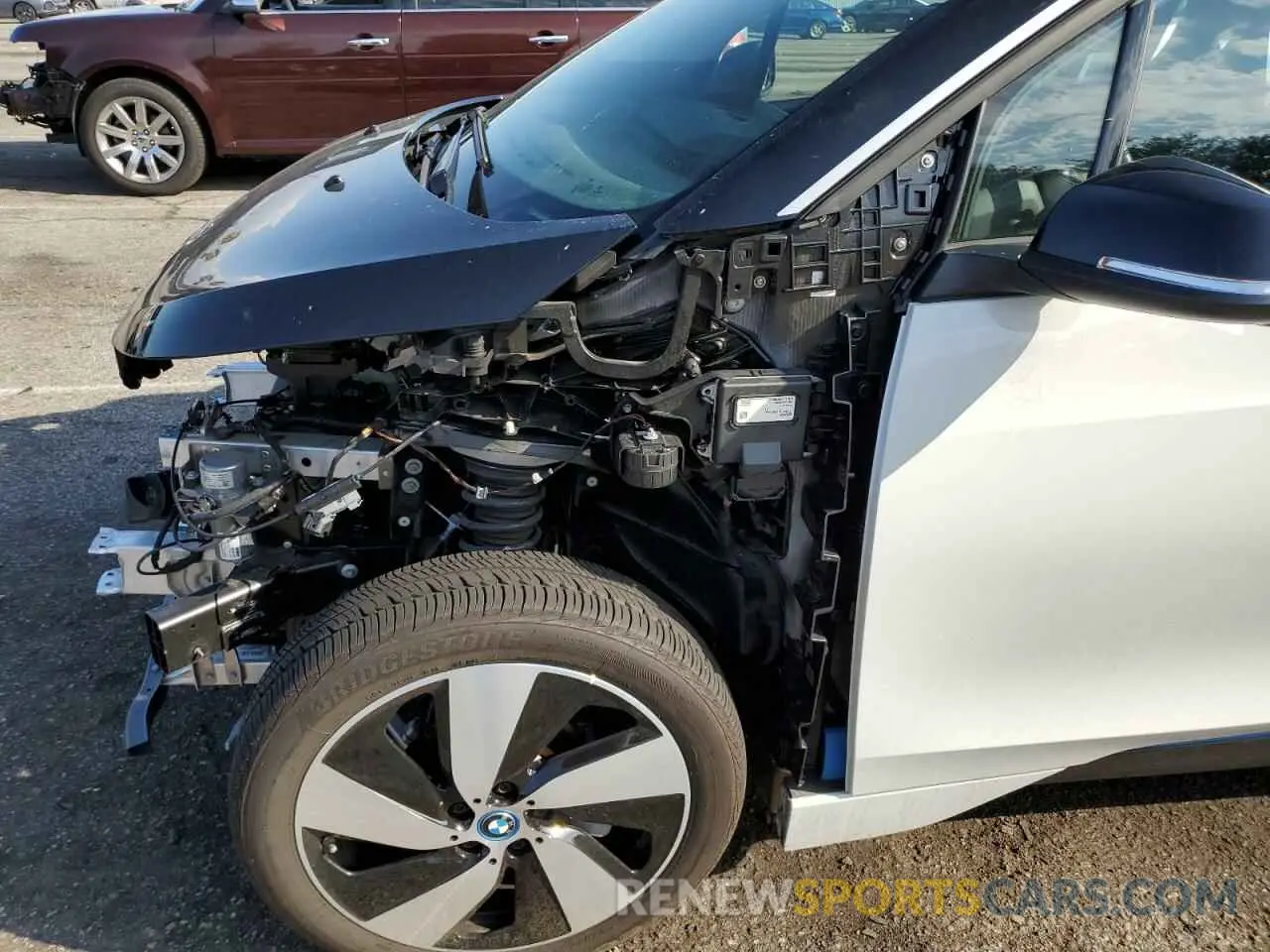 9 Фотография поврежденного автомобиля WBY8P4C58K7D63803 BMW I SERIES 2019