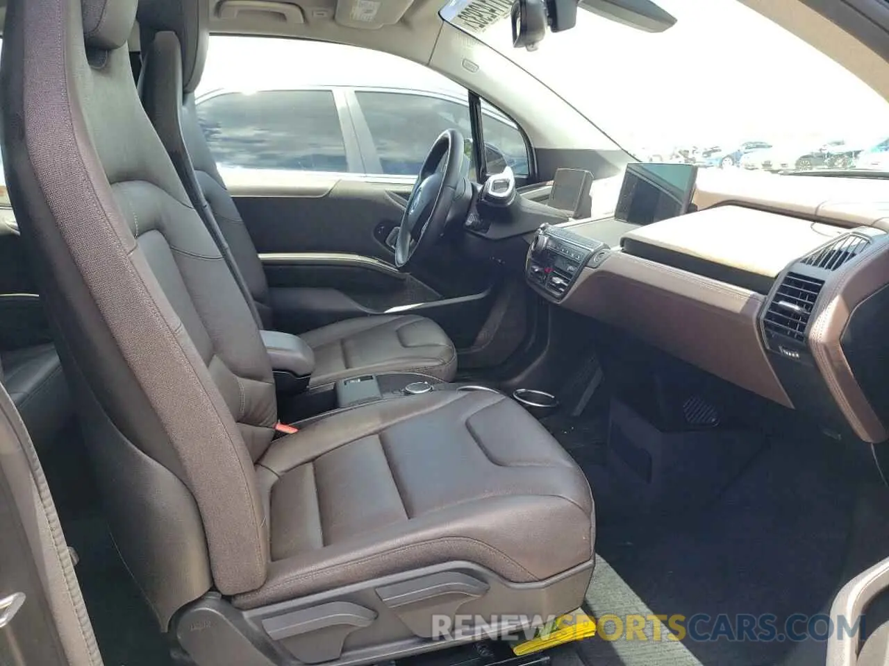 5 Photograph of a damaged car WBY8P8C5XK7E52022 BMW I SERIES 2019