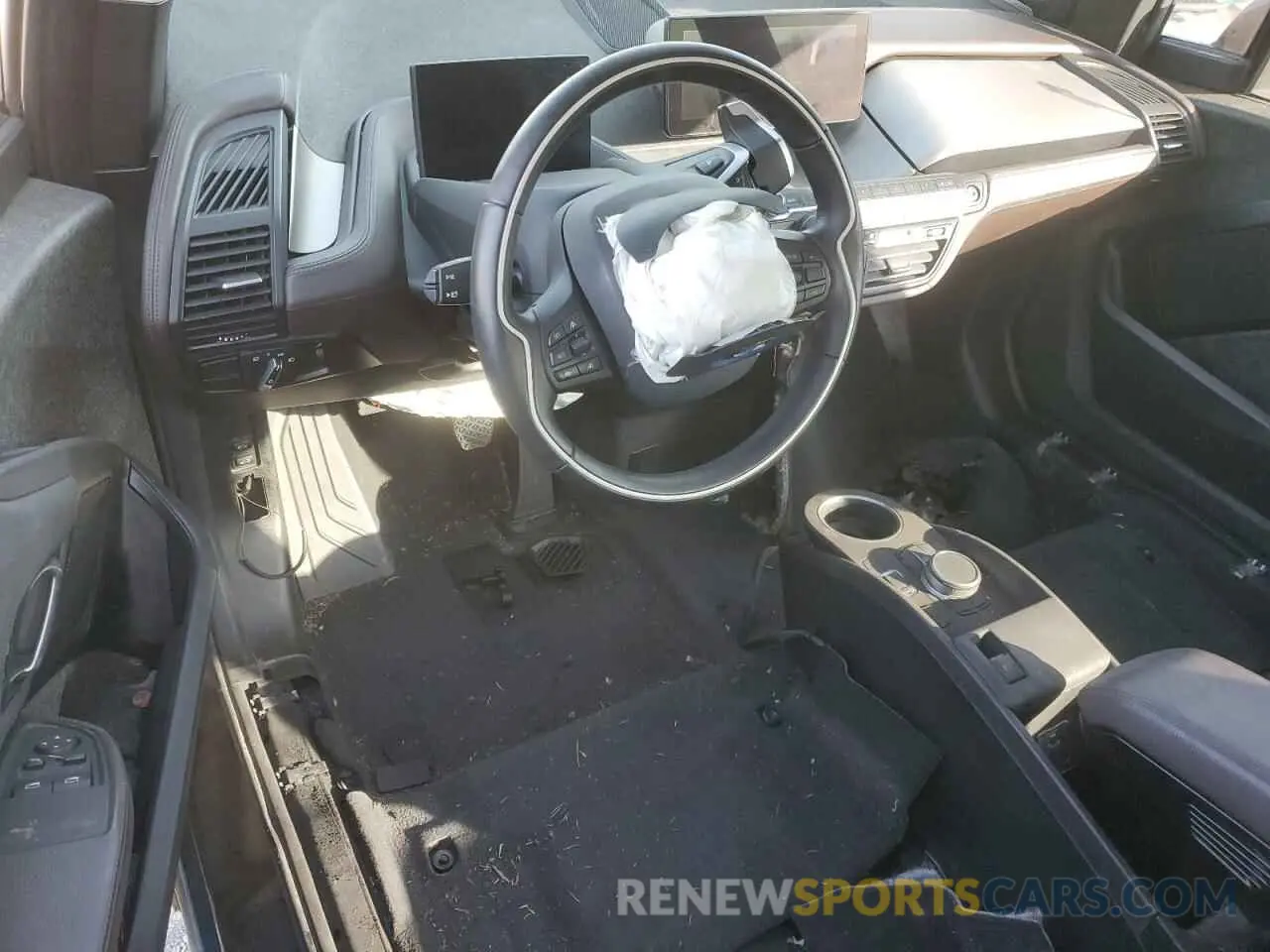 8 Photograph of a damaged car WBY8P2C03M7H98241 BMW I SERIES 2021