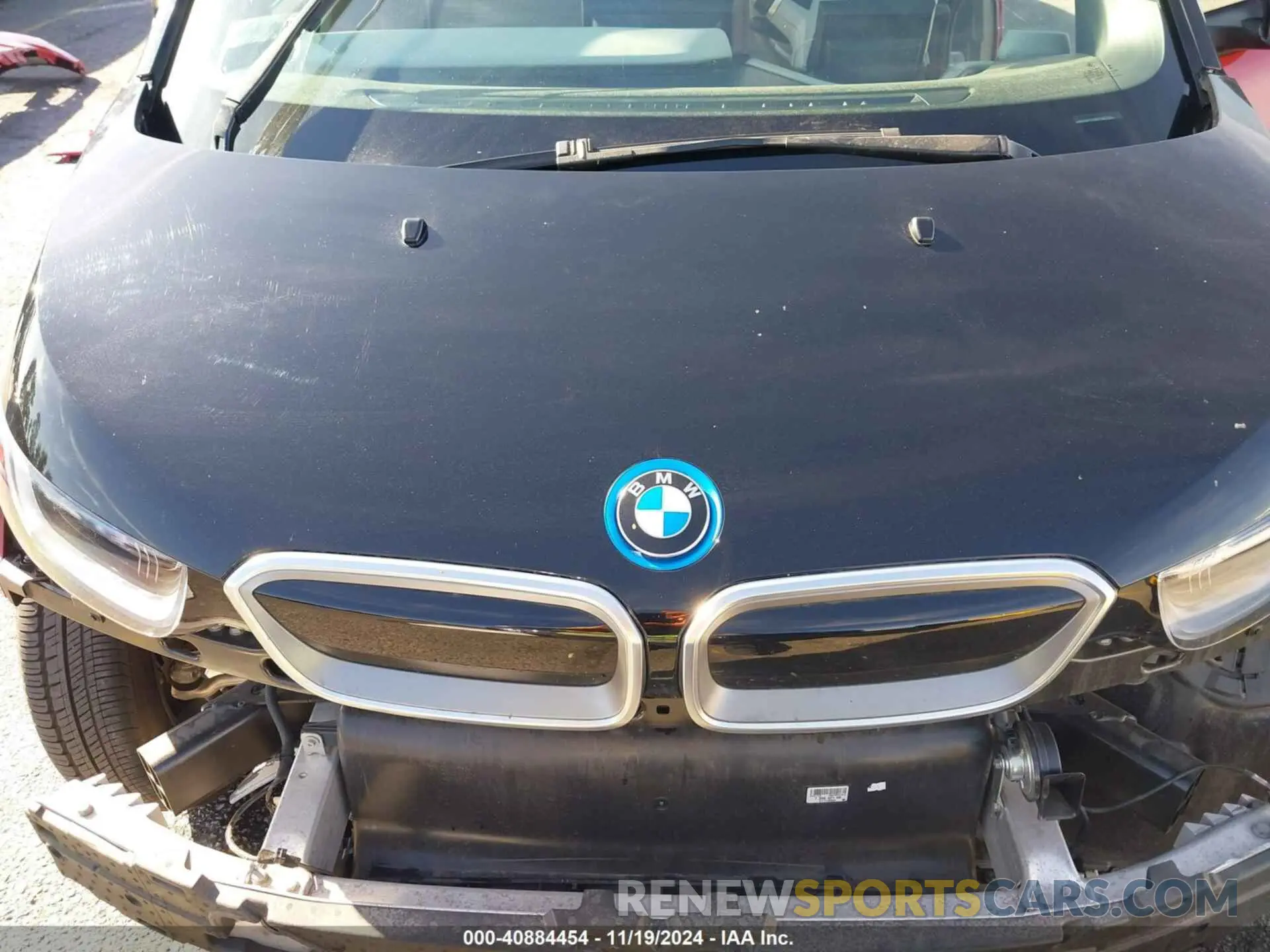 10 Photograph of a damaged car WBY8P2C50K7D82298 BMW I3 2019