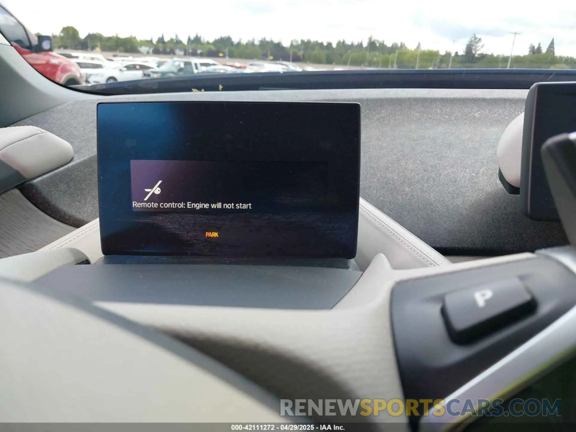 17 Photograph of a damaged car WBY8P2C52K7E60919 BMW I3 2019