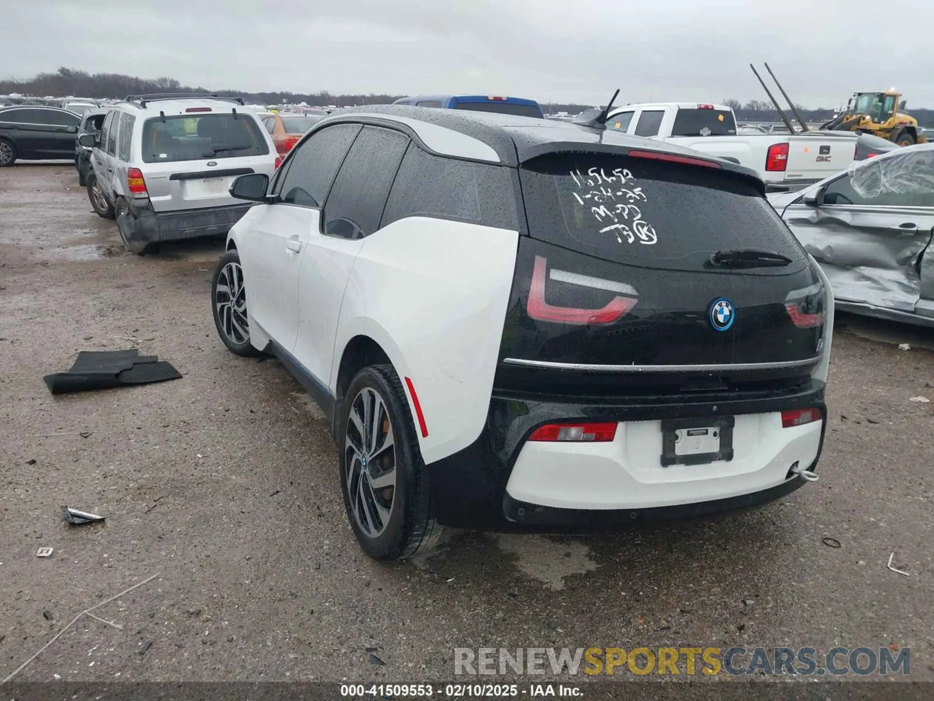 3 Photograph of a damaged car WBY8P2C59K7D97415 BMW I3 2019