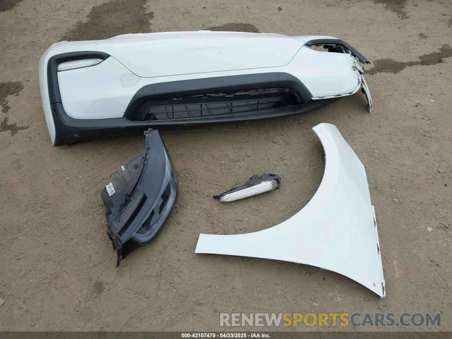12 Photograph of a damaged car WBY8P2C59K7E72503 BMW I3 2019