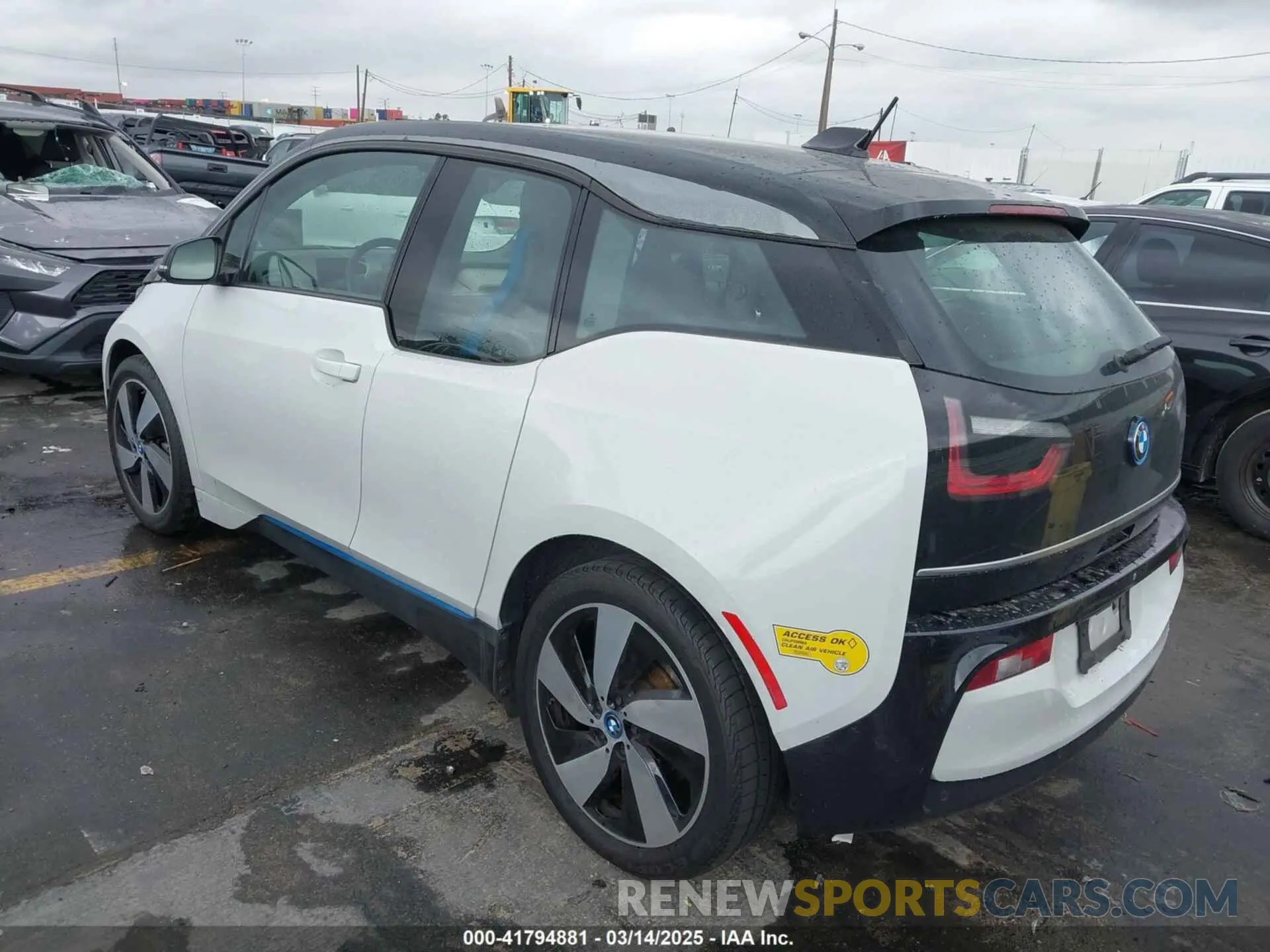 3 Фотография поврежденного автомобиля WBY8P4C58K7E53825 BMW I3 2019