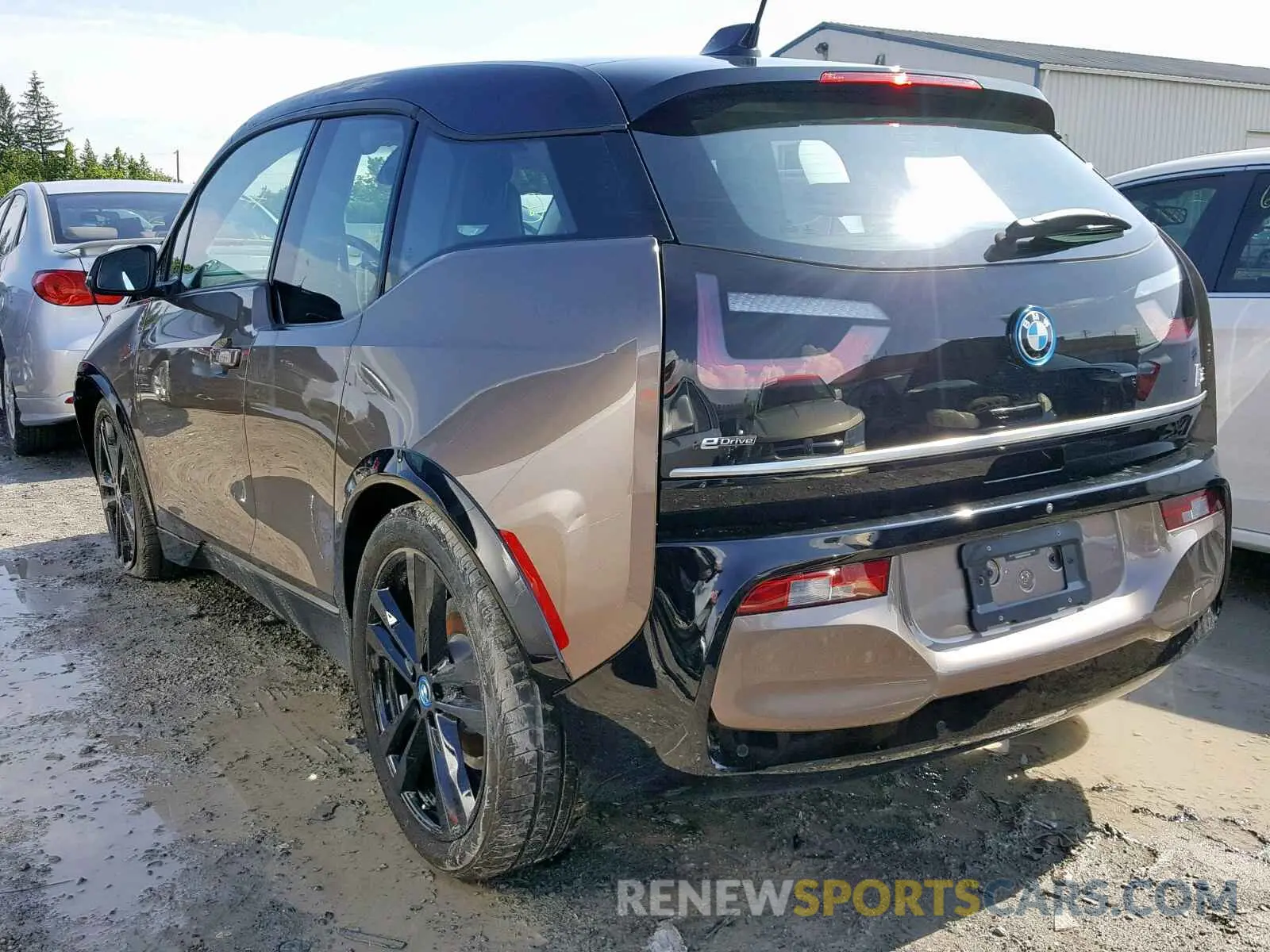 3 Photograph of a damaged car WBY8P8C56K7D23792 BMW I3 S REX 2019