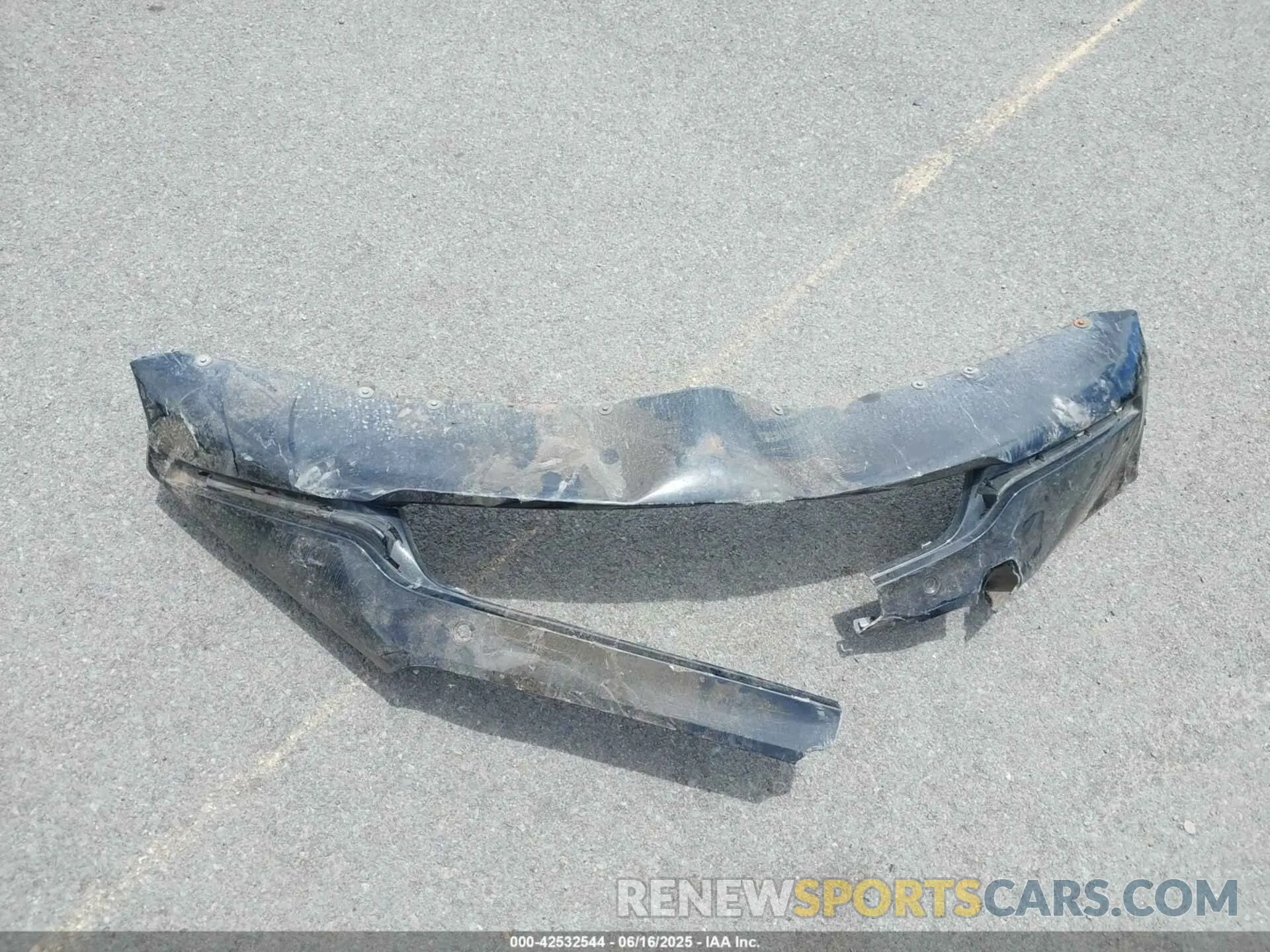 11 Photograph of a damaged car WBY8P6C52K7D94279 BMW I3S 2019