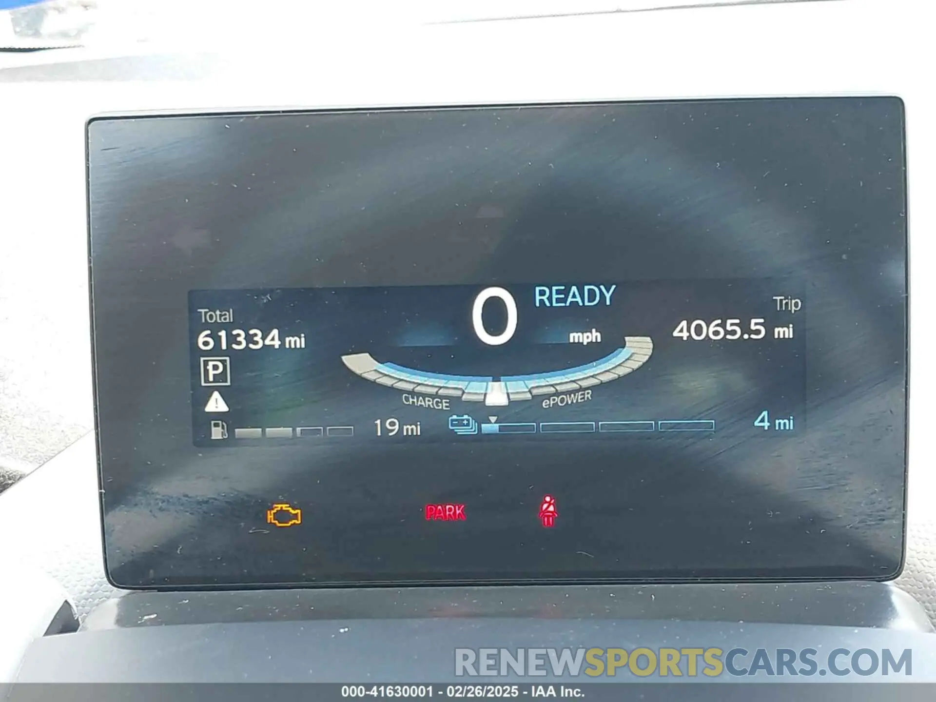 17 Photograph of a damaged car WBY8P8C51K7E77908 BMW I3S 2019