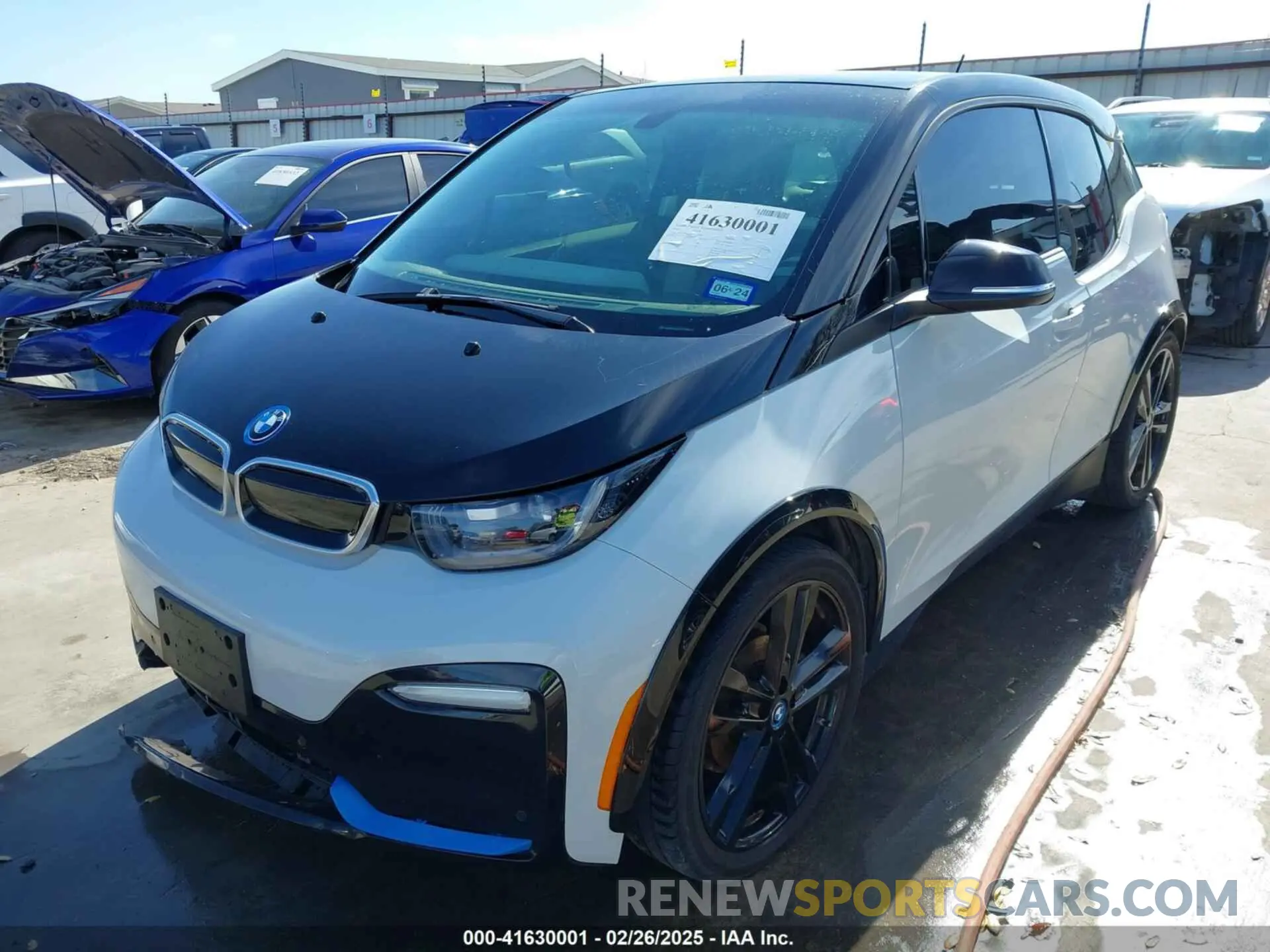 2 Photograph of a damaged car WBY8P8C51K7E77908 BMW I3S 2019