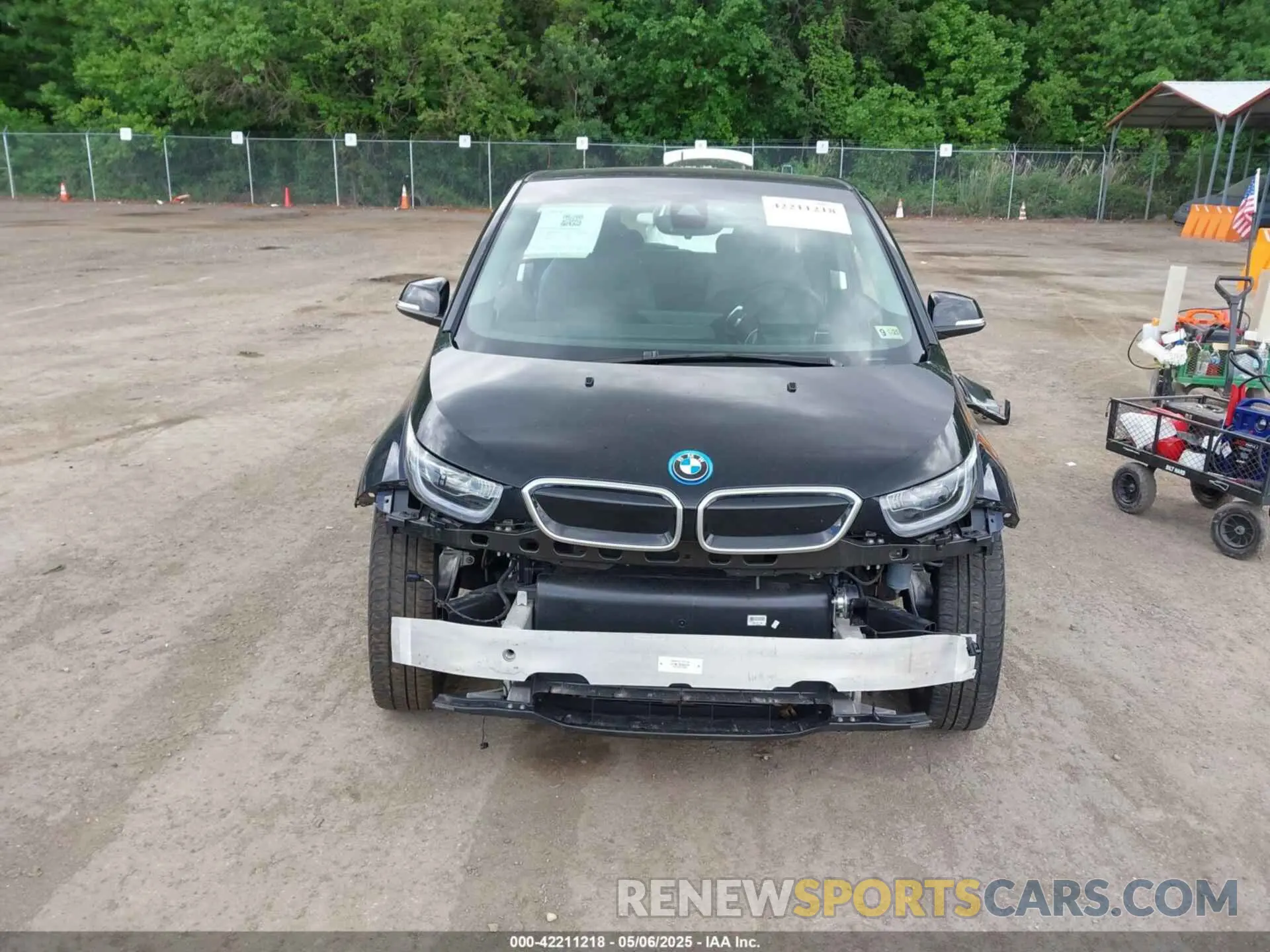 13 Photograph of a damaged car WBY8P8C54K7D24617 BMW I3S 2019
