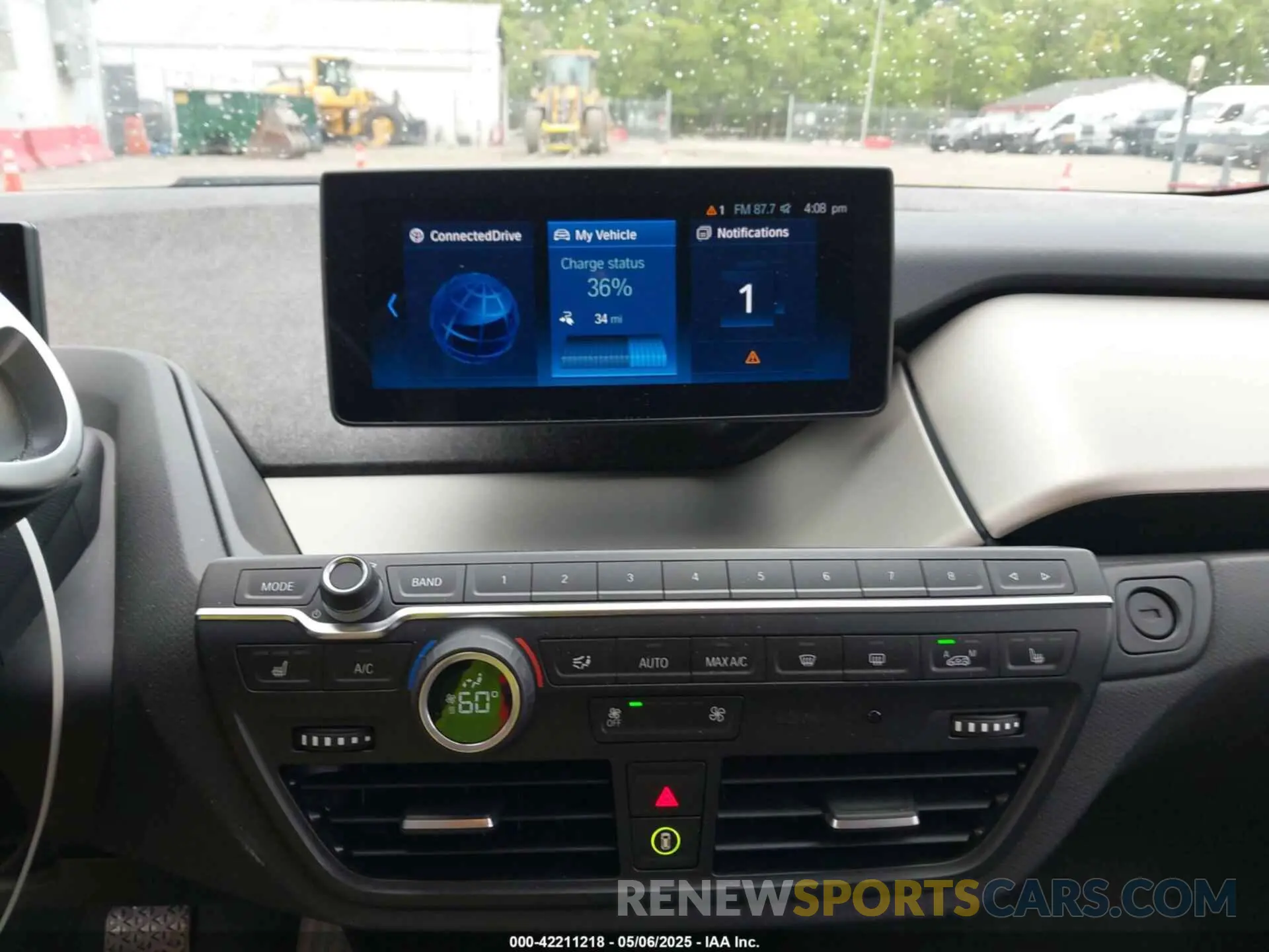 19 Photograph of a damaged car WBY8P8C54K7D24617 BMW I3S 2019